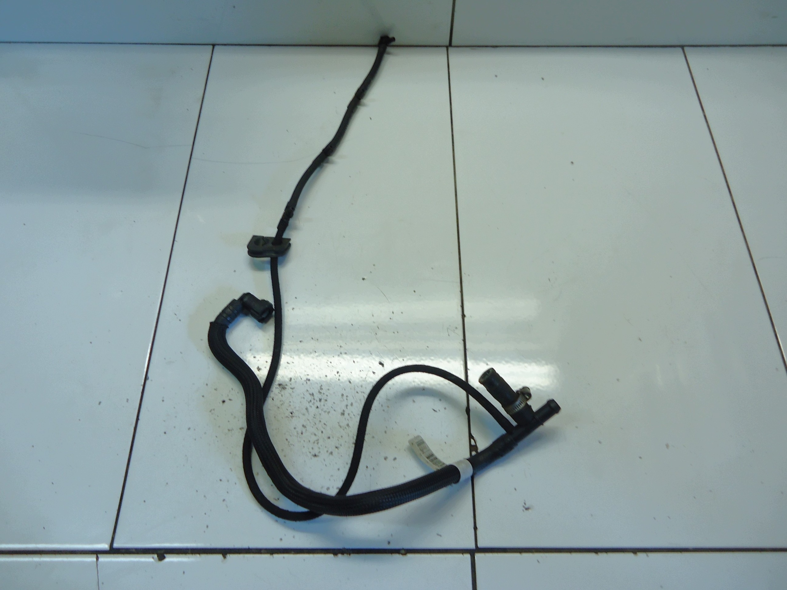 BMW OE 7810786 Durite de carburant X1 image 2