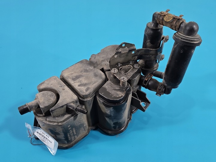 Audi A8 D4 4H 2,0 TFSI hiilisuodatin 4H0201801A