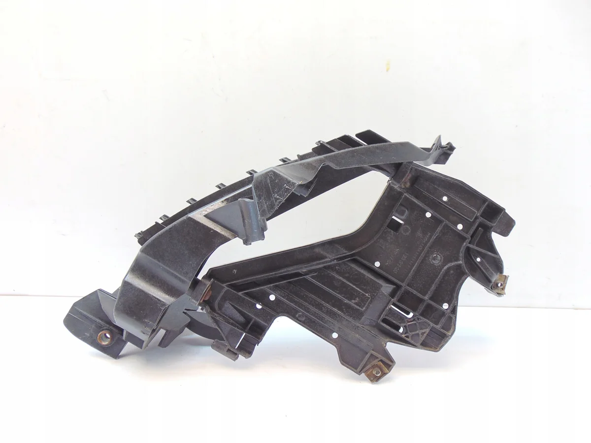Support de phare gauche Audi A4 B8 image 5