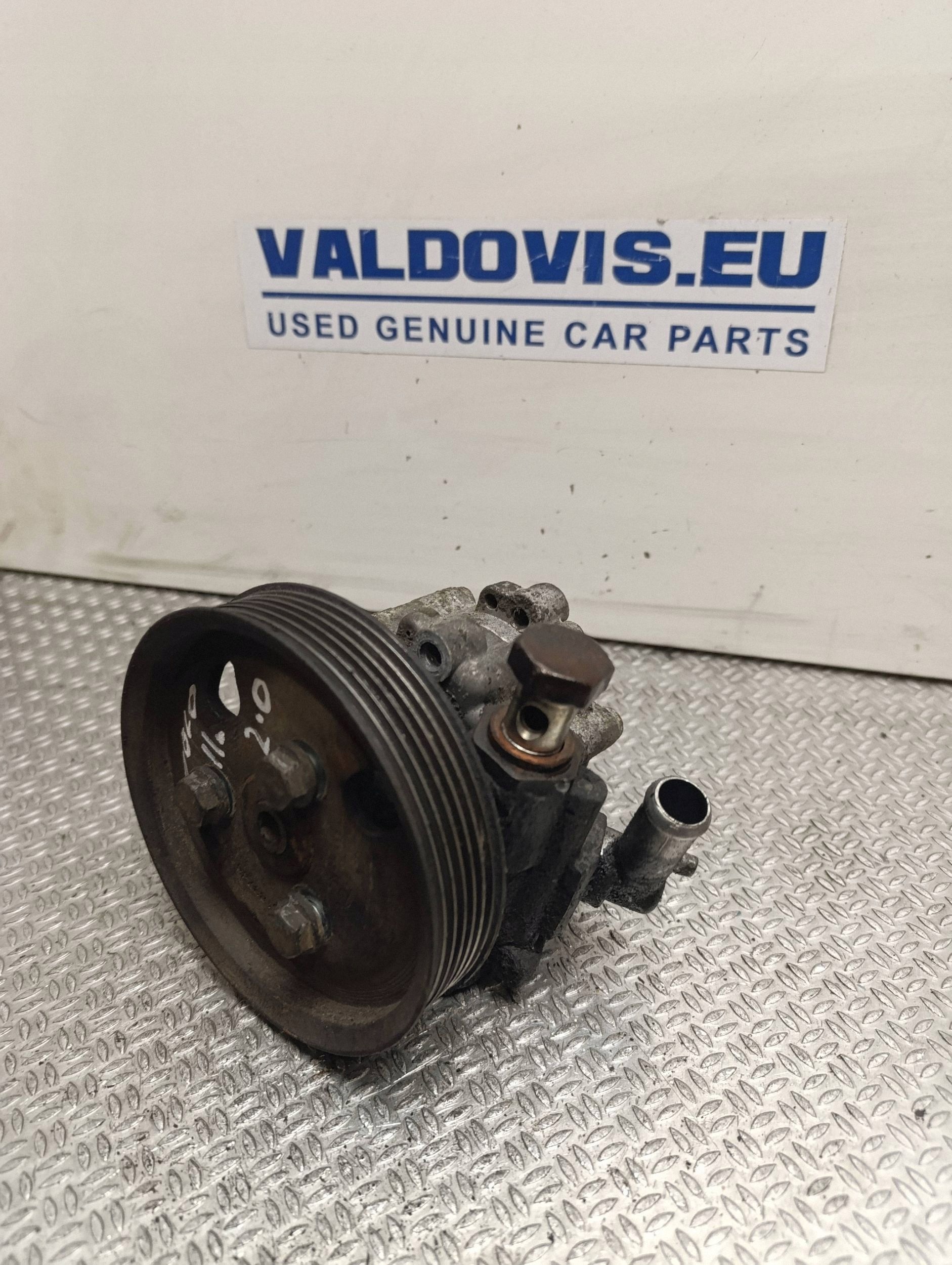 Ohjaustehostimen pumppu Fiat Doblo II Opel Combo D 1.6 MJ 00518523200 image 2