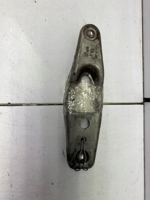 Kopplingsgaffel 1.2 TSI Caddy 2K Lift 10-15 OEM 02T141719E image 3