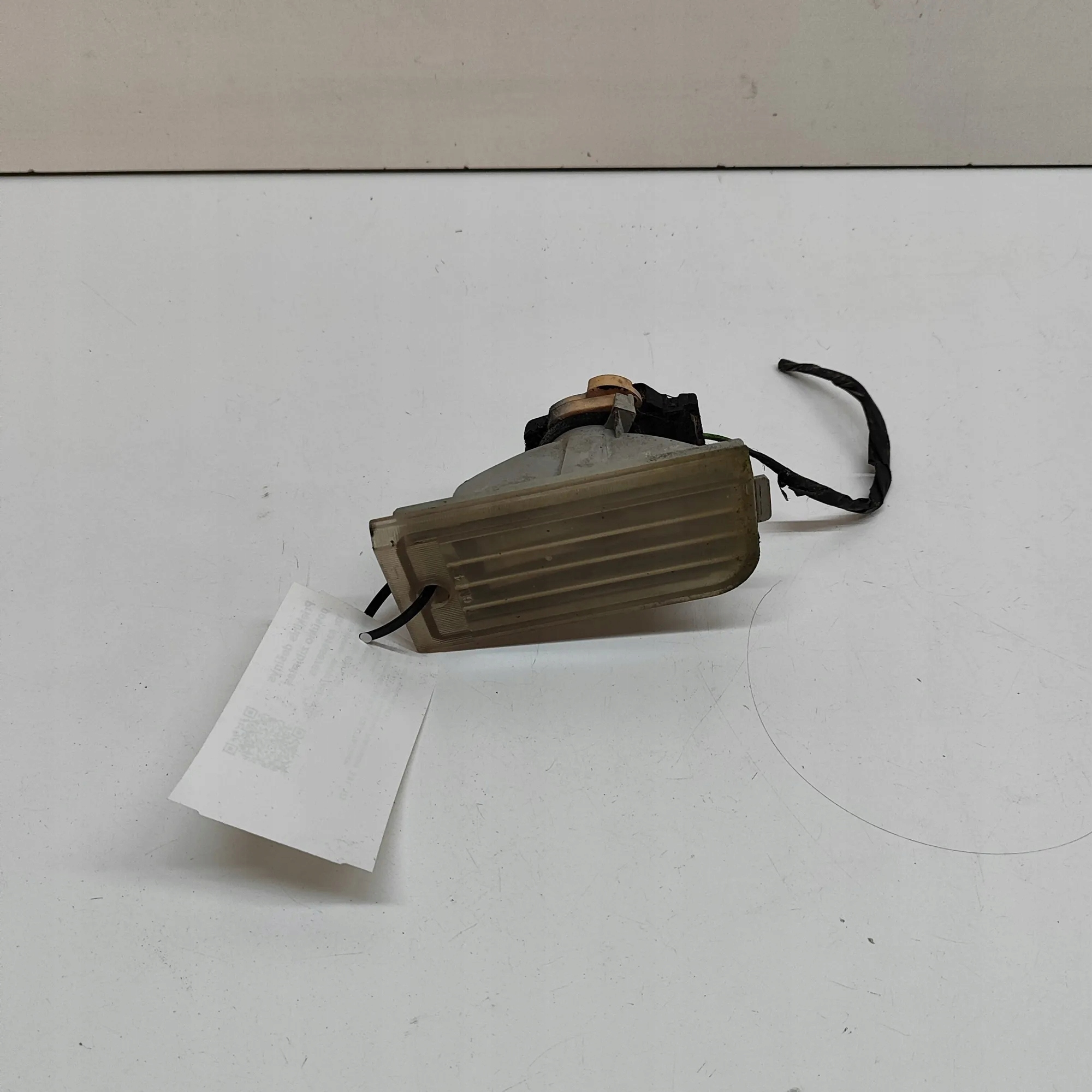 Buick Reatta Coupe Reverse Light 16507251 image 2