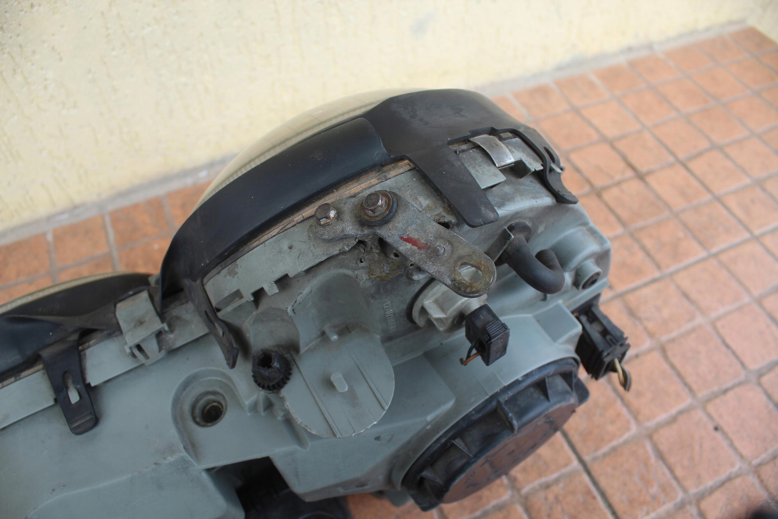 Farola Derecha Xenon Mercedes W210 OEM 122121 image 6