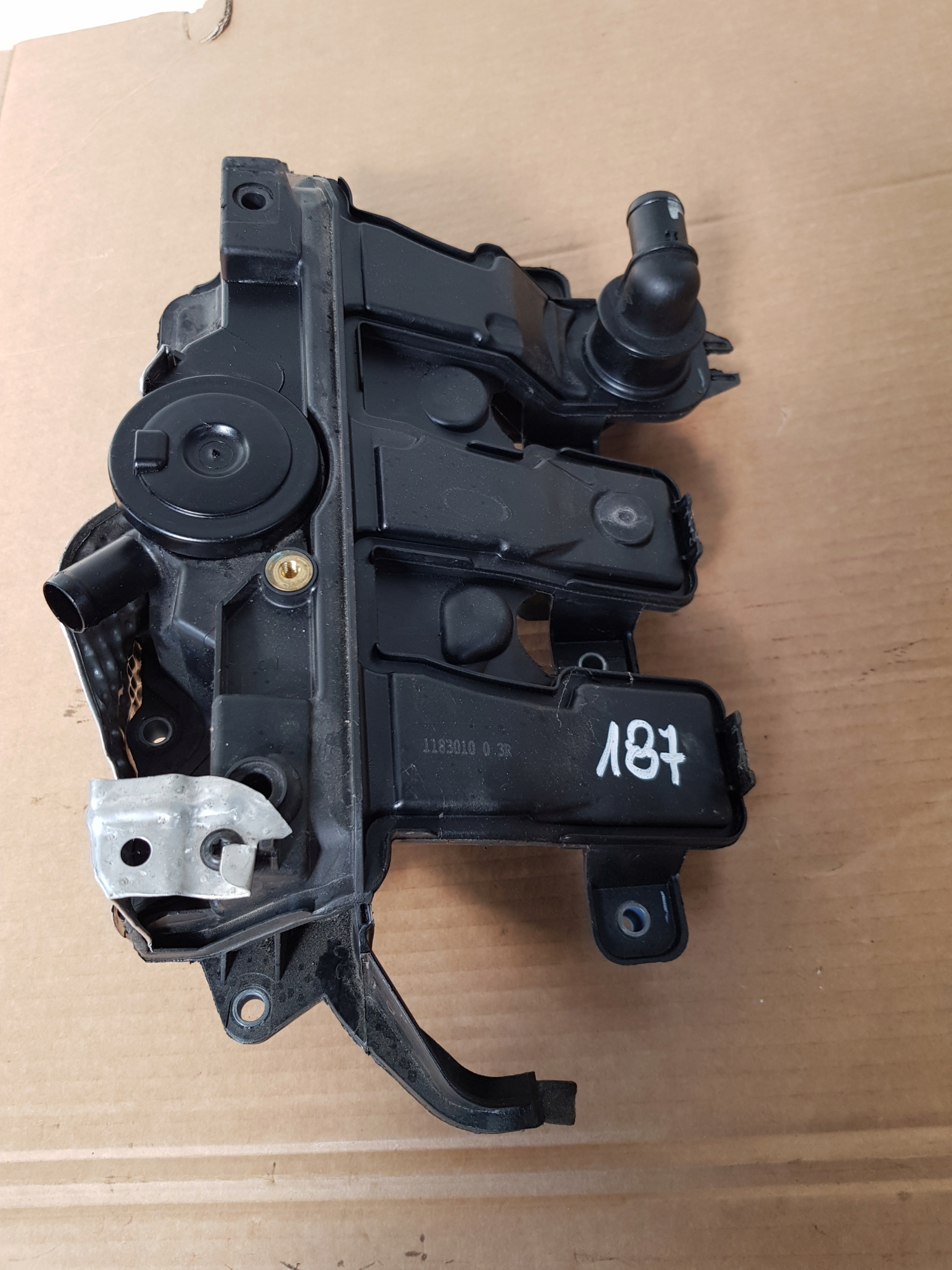 Insugningsgrenrör Fiat Talento 1.6L 70kW 118301003R image 2