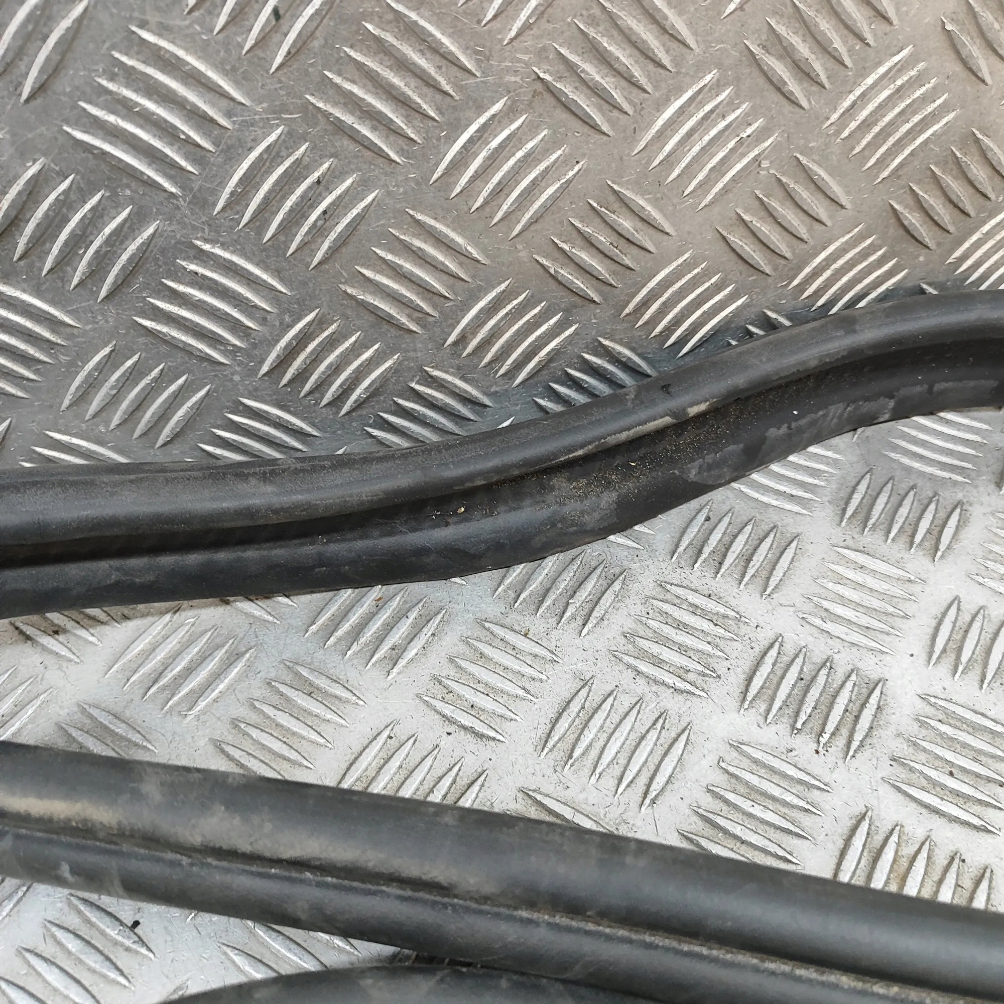 Joint coffre BMW X2 F39 2657125 image 4