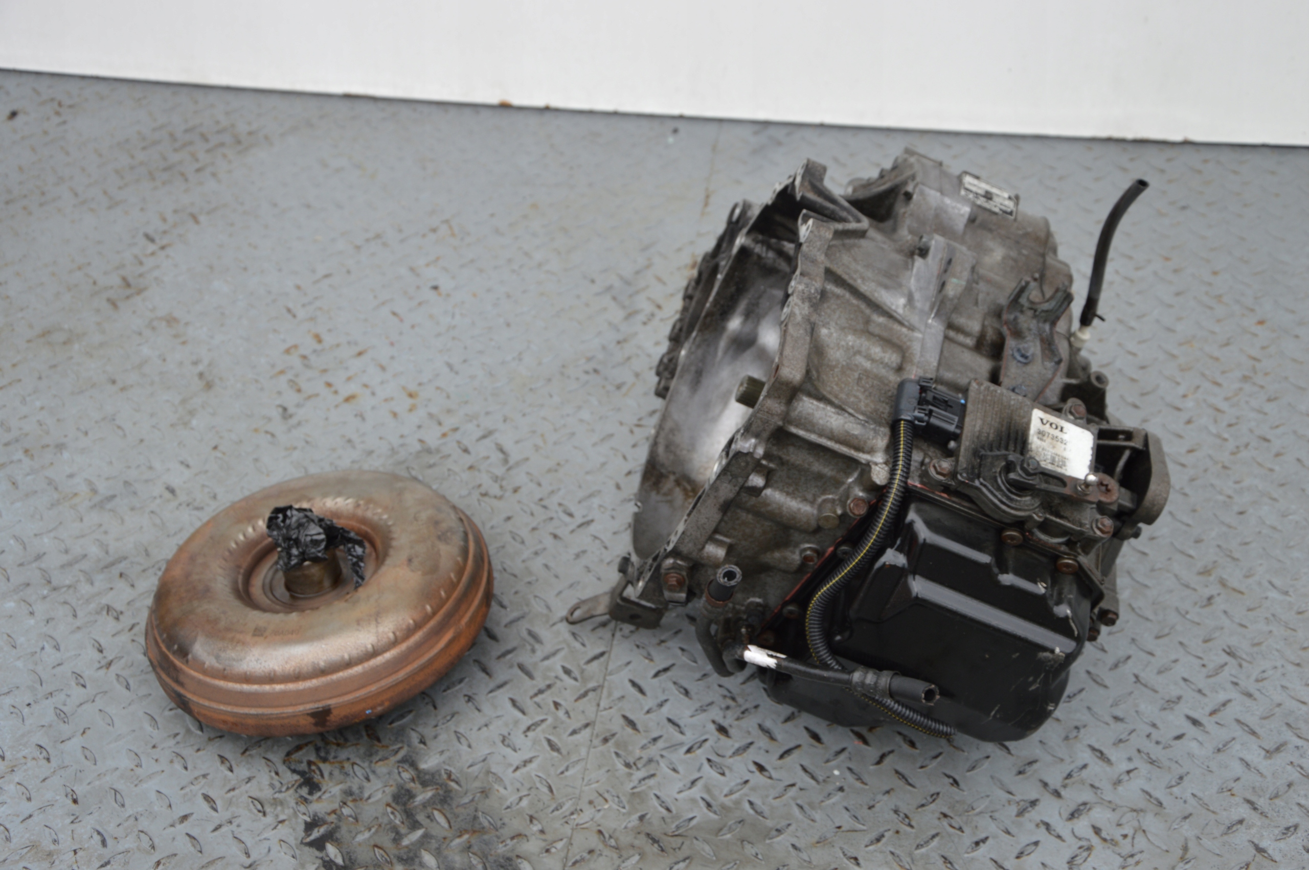 Getriebe Kupplung Volvo S60 S80 V70 2.4 D5 TF-80SC 30751345 image 2