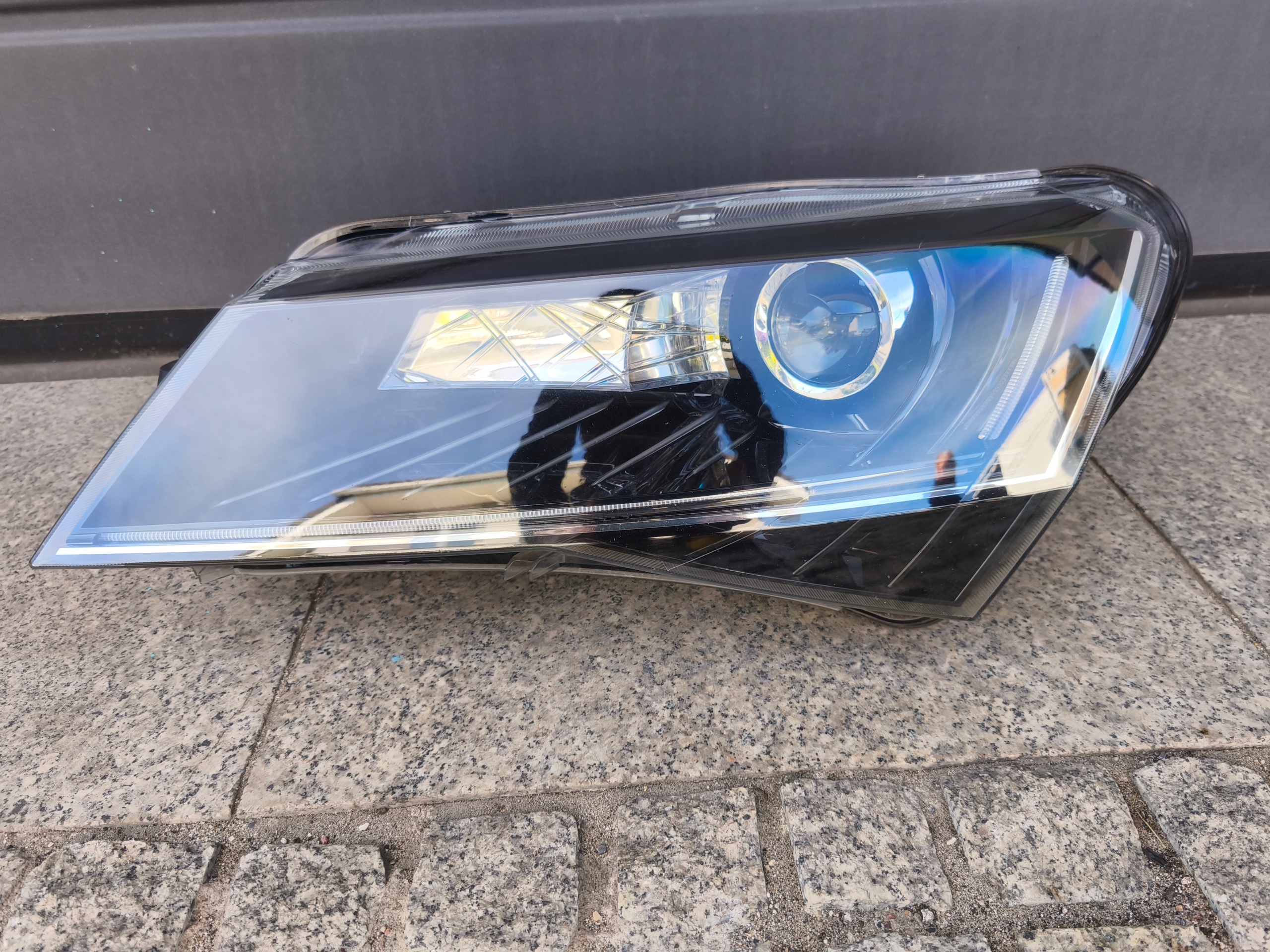 Farol Dianteiro Esquerdo Skoda Superb 3 III 3V1 3V0 3V1941015A Completo image 2