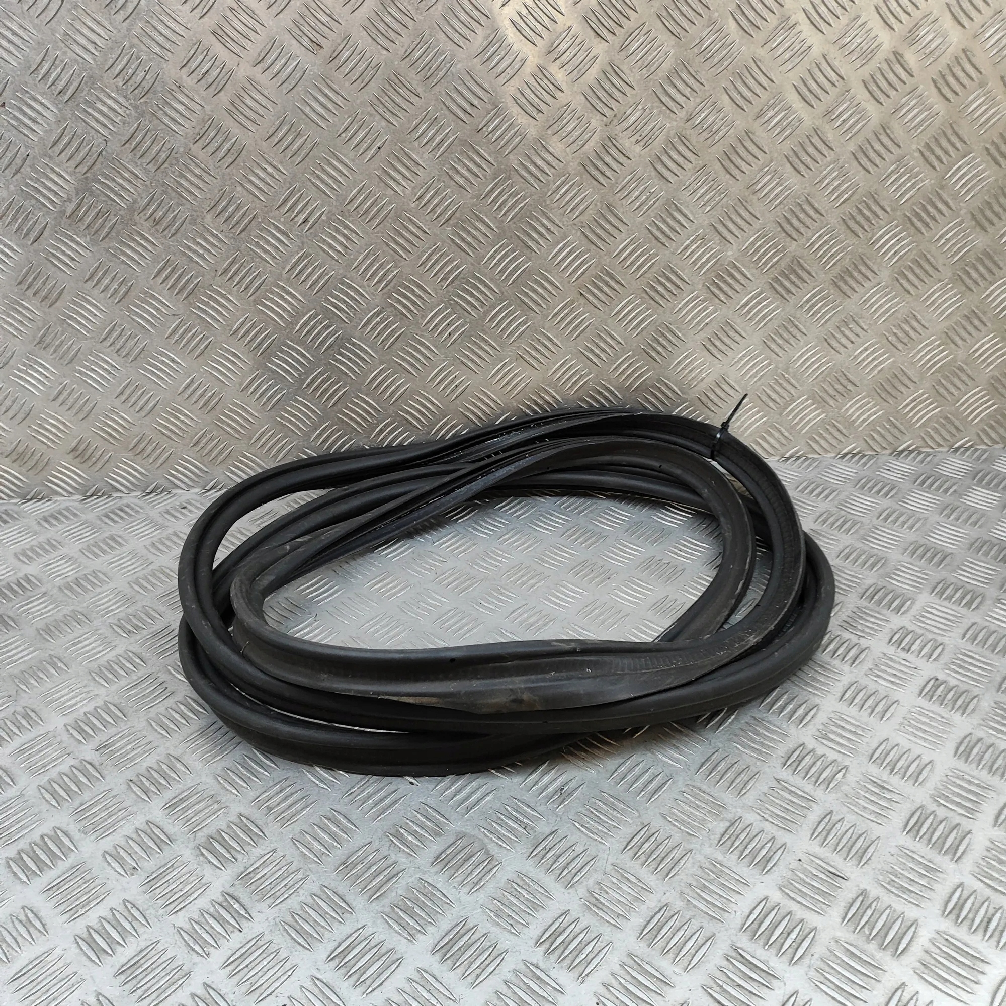 Audi A5 S5 18- Trunk Lid Seal 8W8827705B