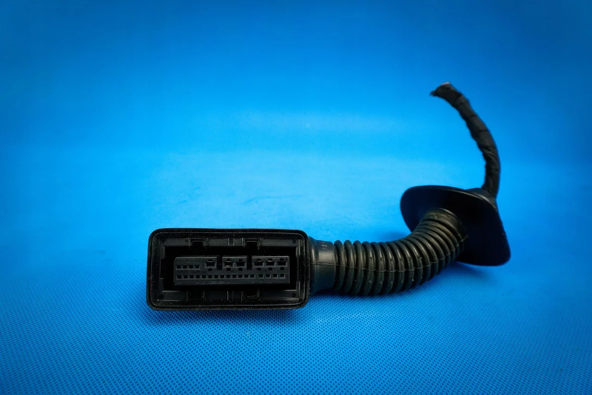Stecker Tür Audi VW Seat Skoda 8K0972702 image 3