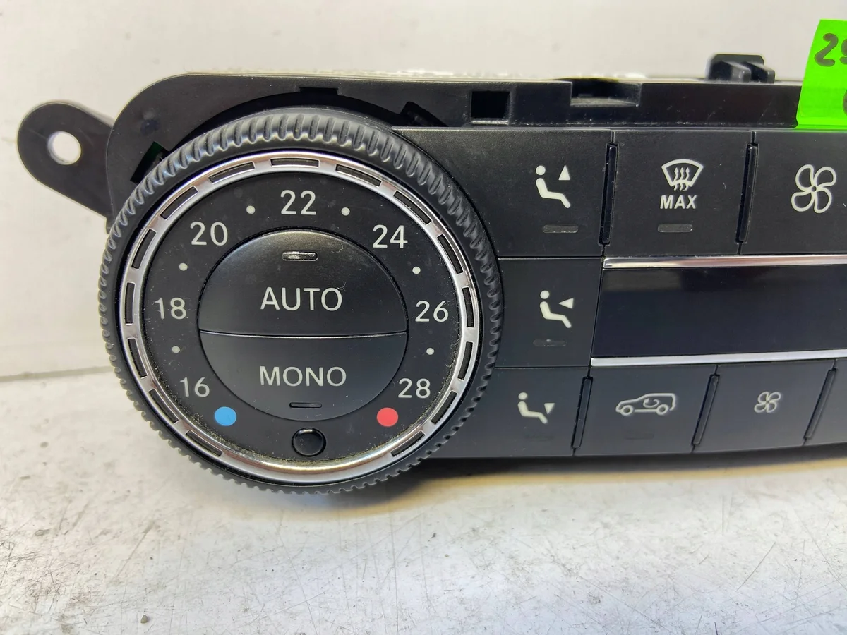 Mercedes-Benz ML W164 2011 Panneau Clim A2519060400 image 3