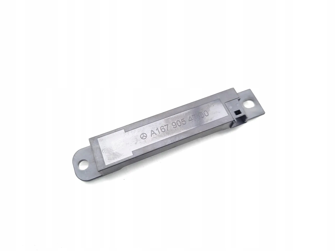Antena interior Mercedes-Benz EQA 2023 A1679054700 image 2