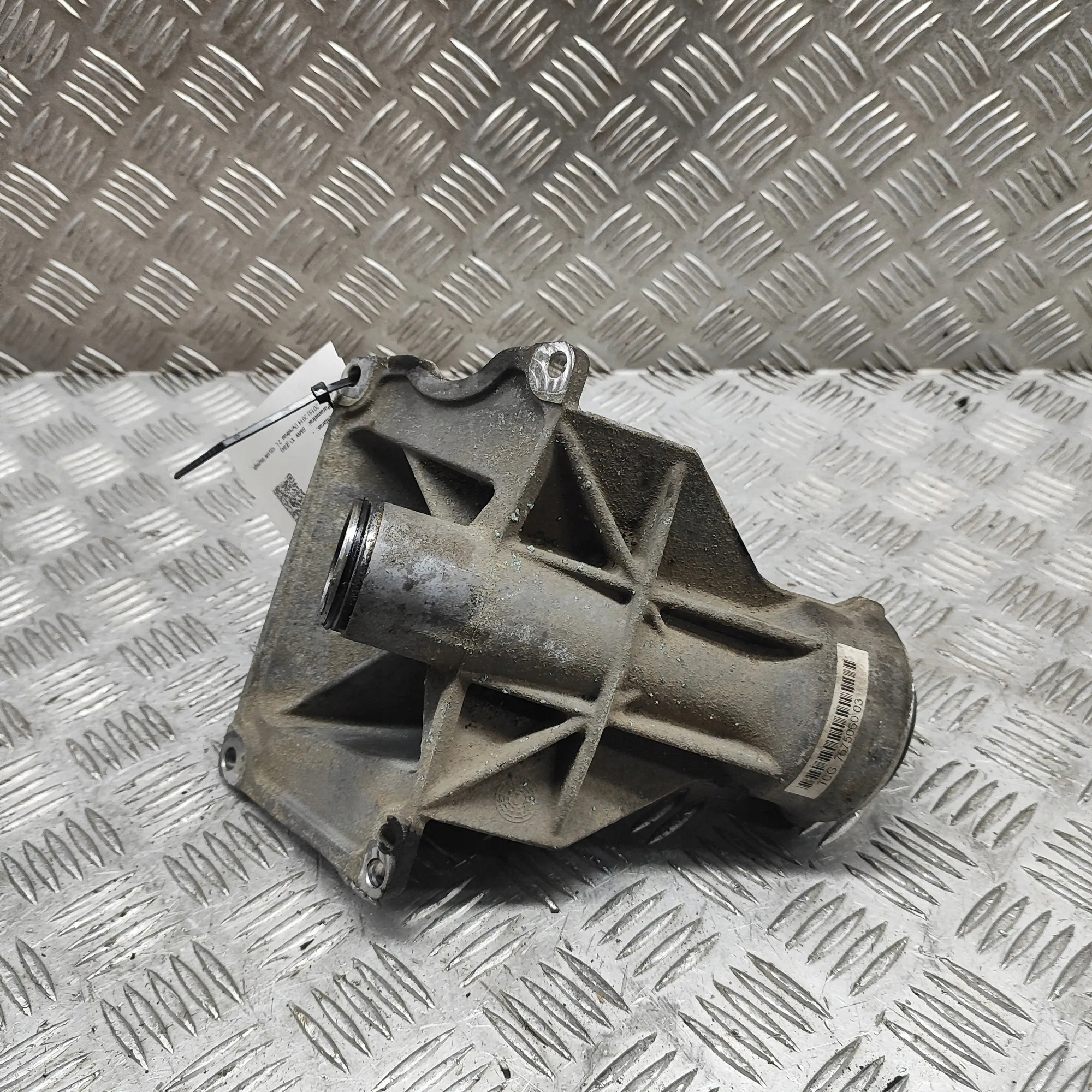 Driveshaft Mount BMW X1 E84 29082735