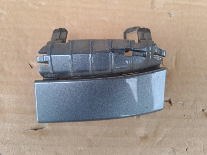 MERCEDES GLE W167 Vetokoukun suojatulppa A1678853802