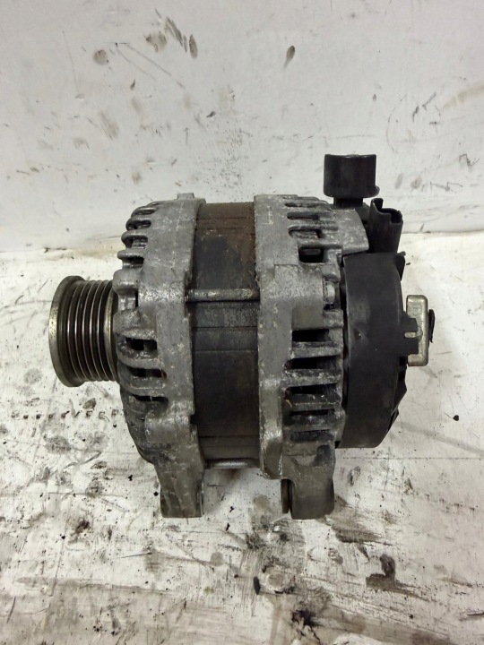 Alternator Peugeot OE 9824742880
