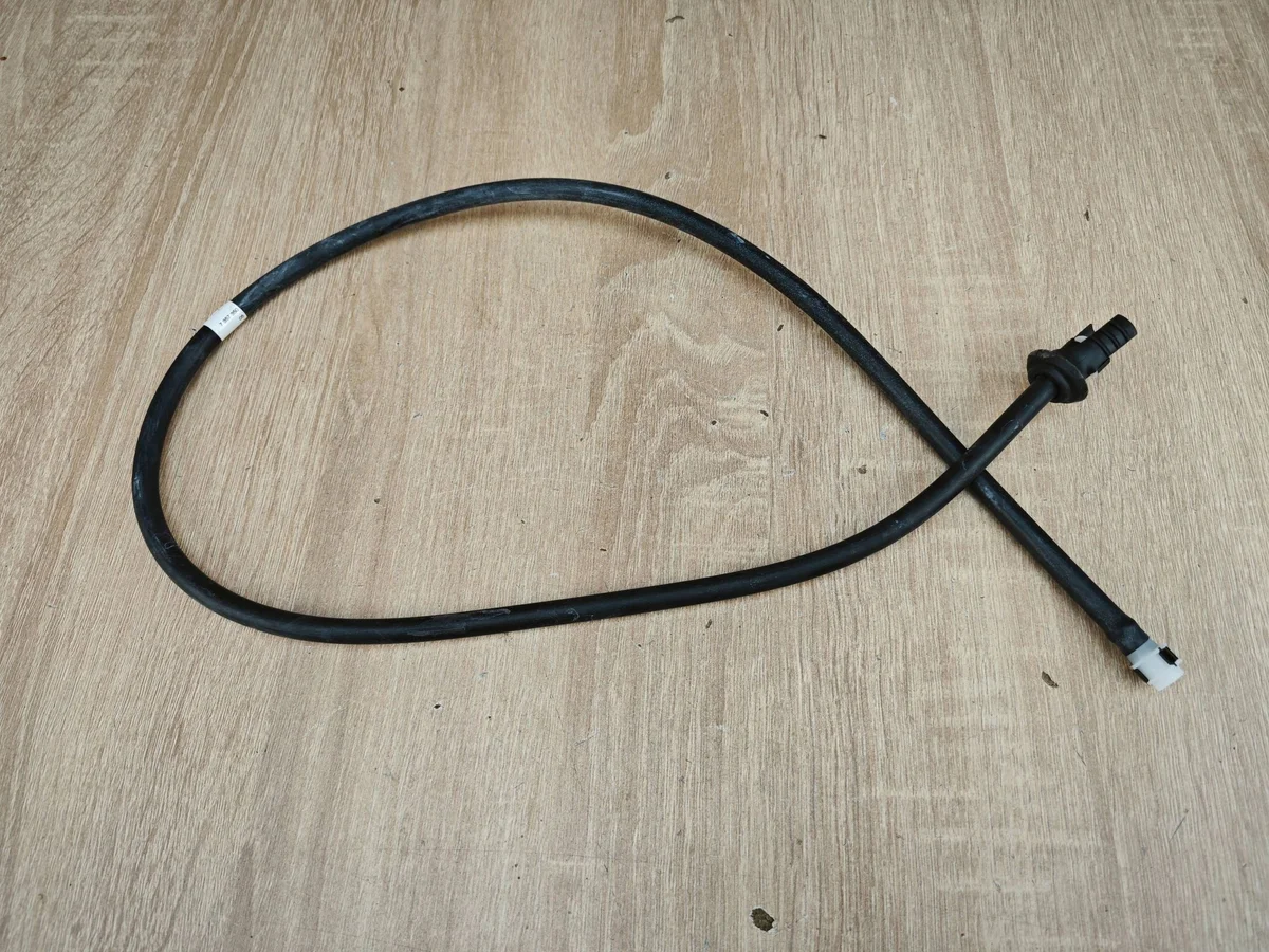 Tuyau lave-glace BMW G16 G30 G11 G12 OEM 7357350