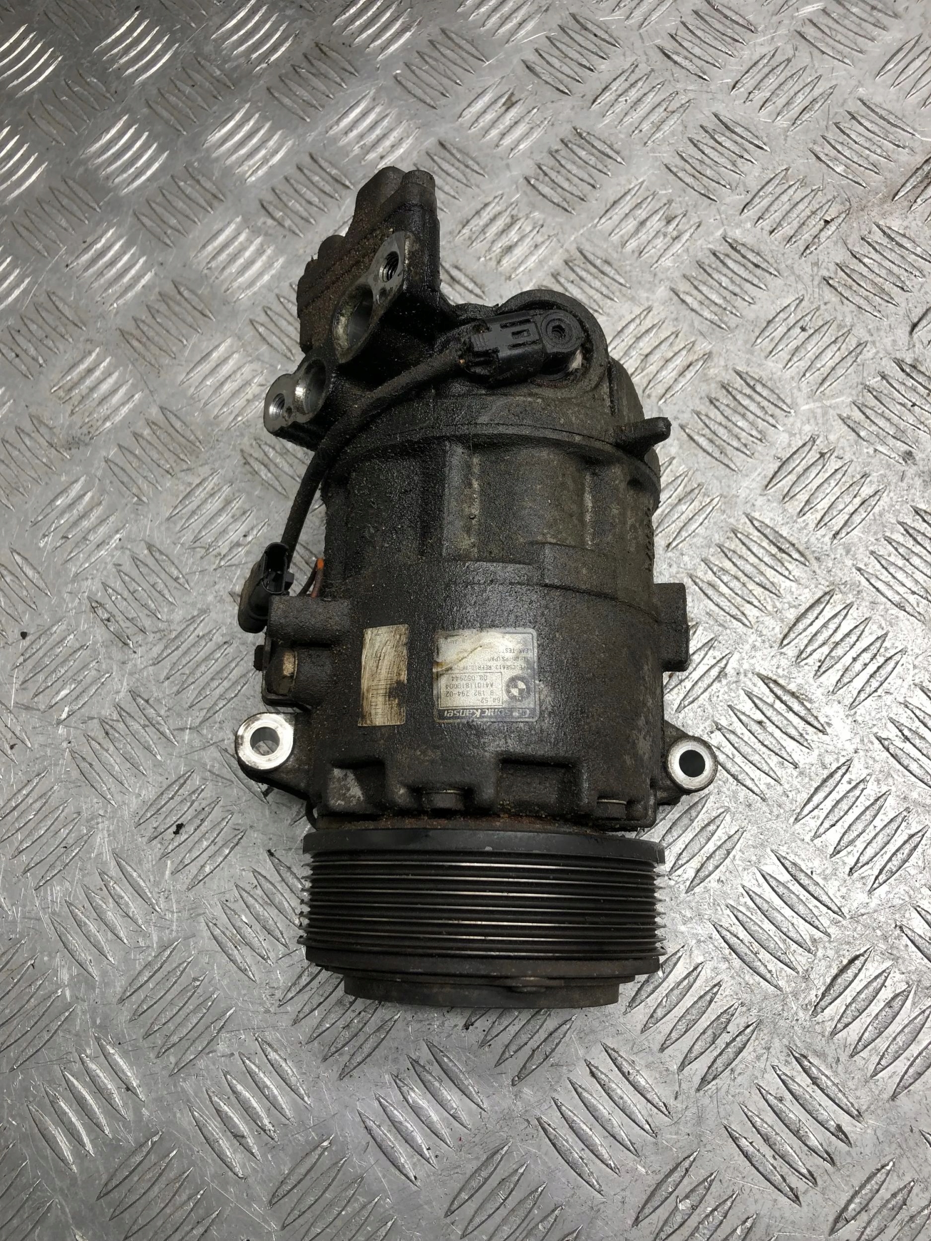 Compressor de ar-condicionado BMW 3 E90 E91 2009 image 2