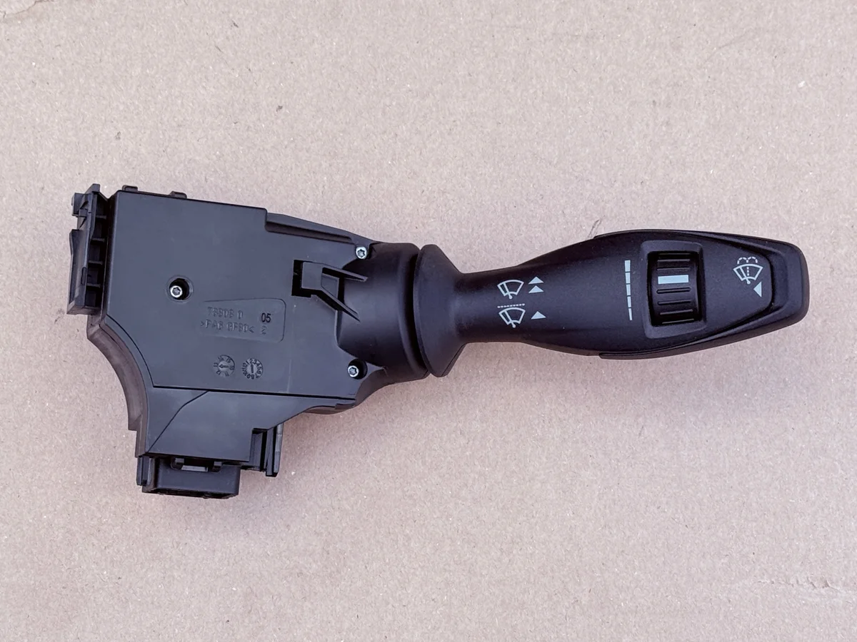 Ford Fiesta MK7 8A6T-13335-BC Usado image 9
