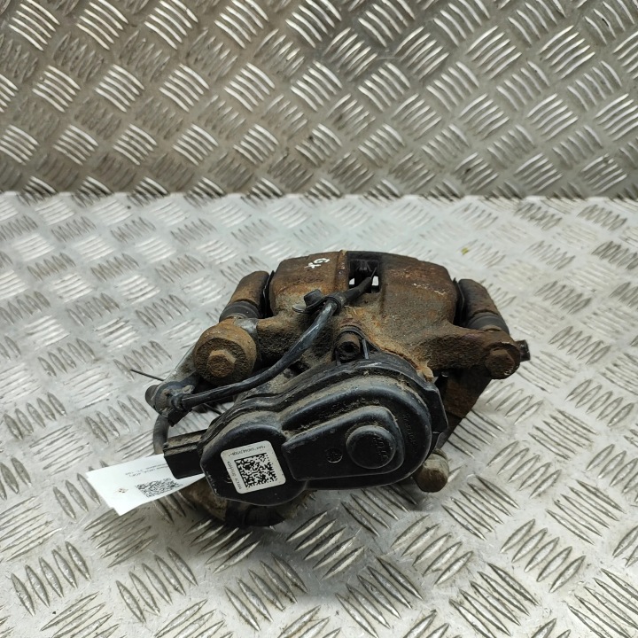 Audi A7 S7 4G 8K0615425 Taka vasen Takajarru jarrusatula