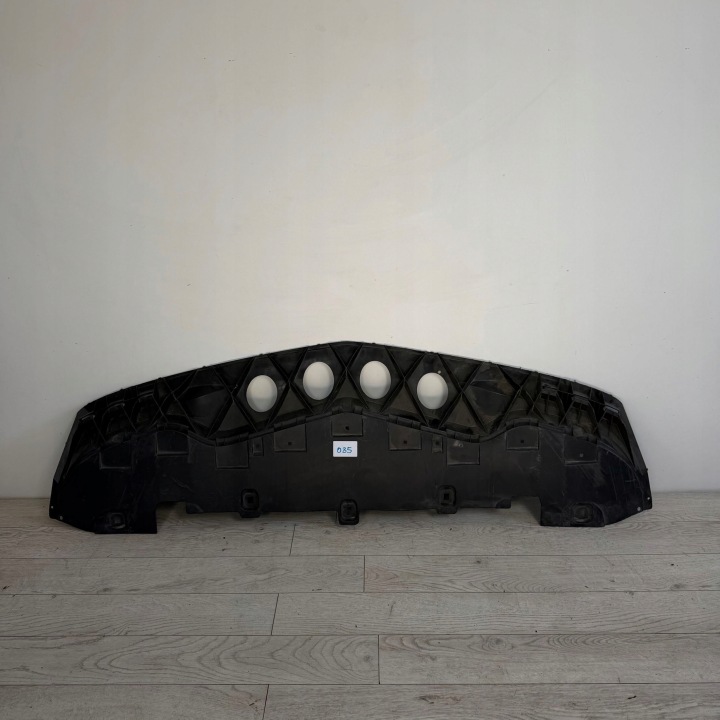 Alasuoja puskurin alla Mercedes B-sarja W245 OE A169885013