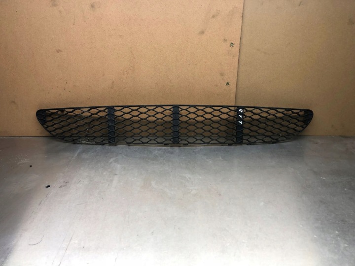Front Bumper Lower Grille Mercedes-Benz E W211 2118850053