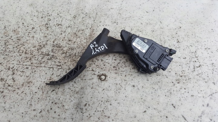 Gaspedal potentiometer 6PV00777015 8Z1721523D AUDI A2 1.4 TDI 99-