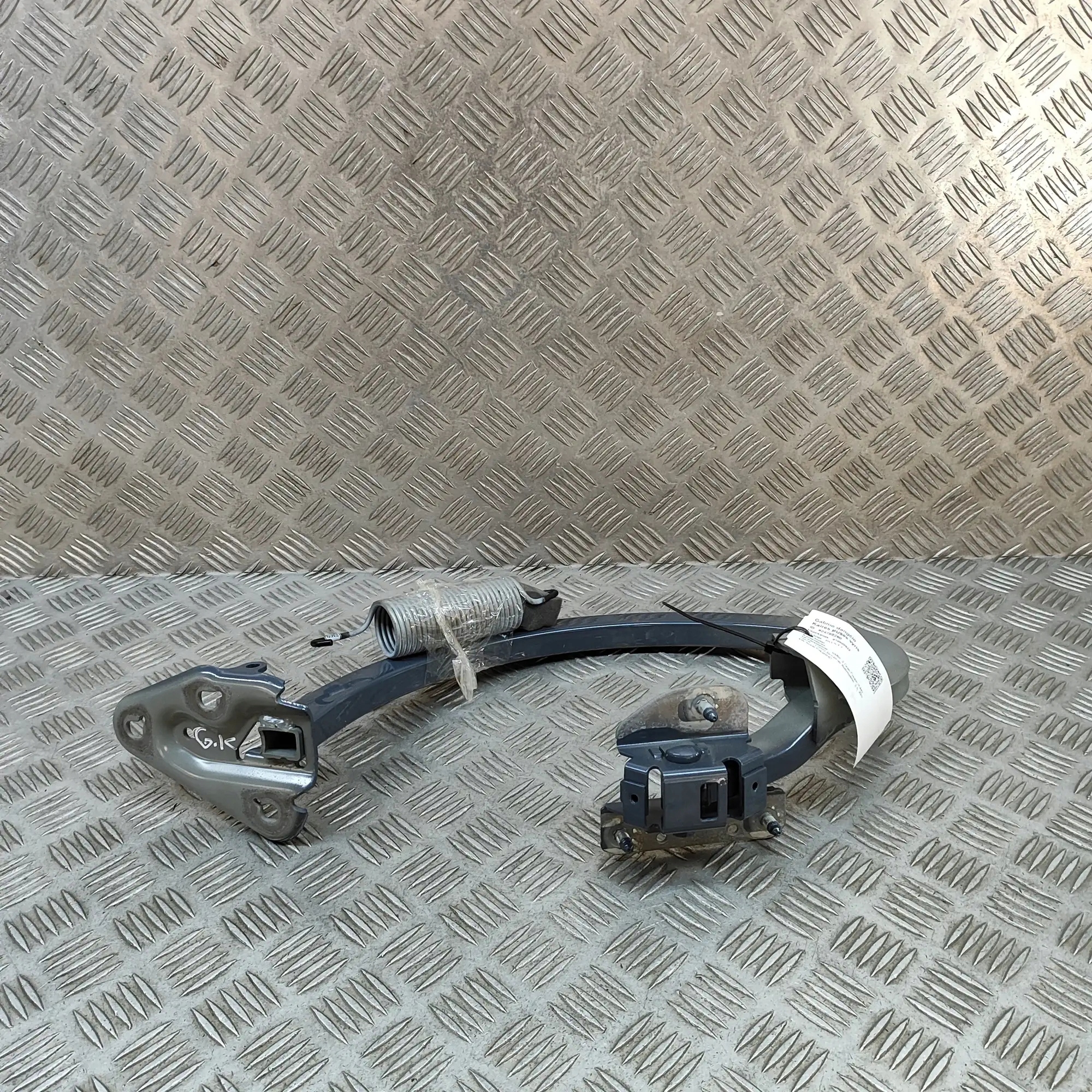 BMW 2 F44 218i saranan lukitus vasen image 4