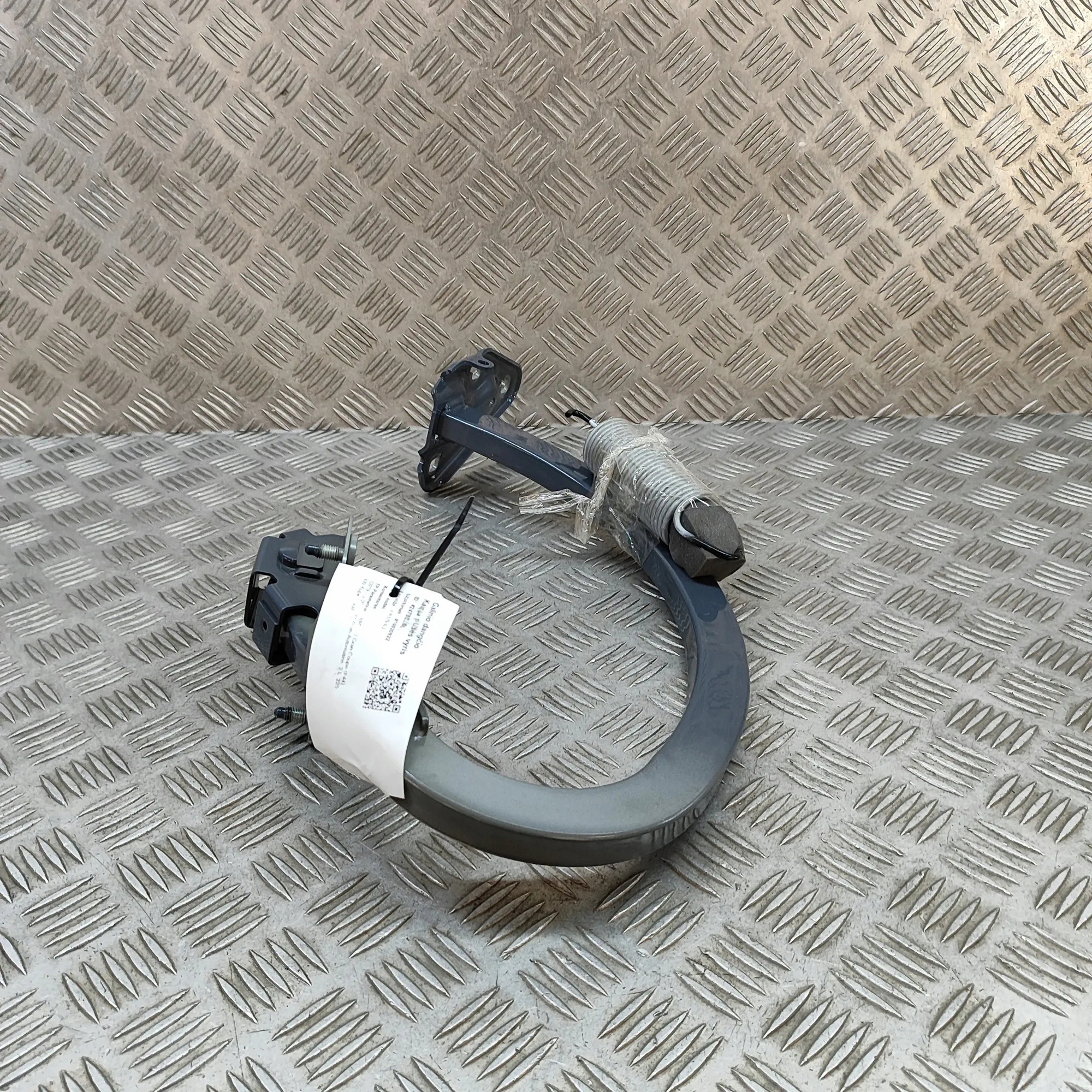 BMW 2 F44 218i saranan lukitus vasen image 5