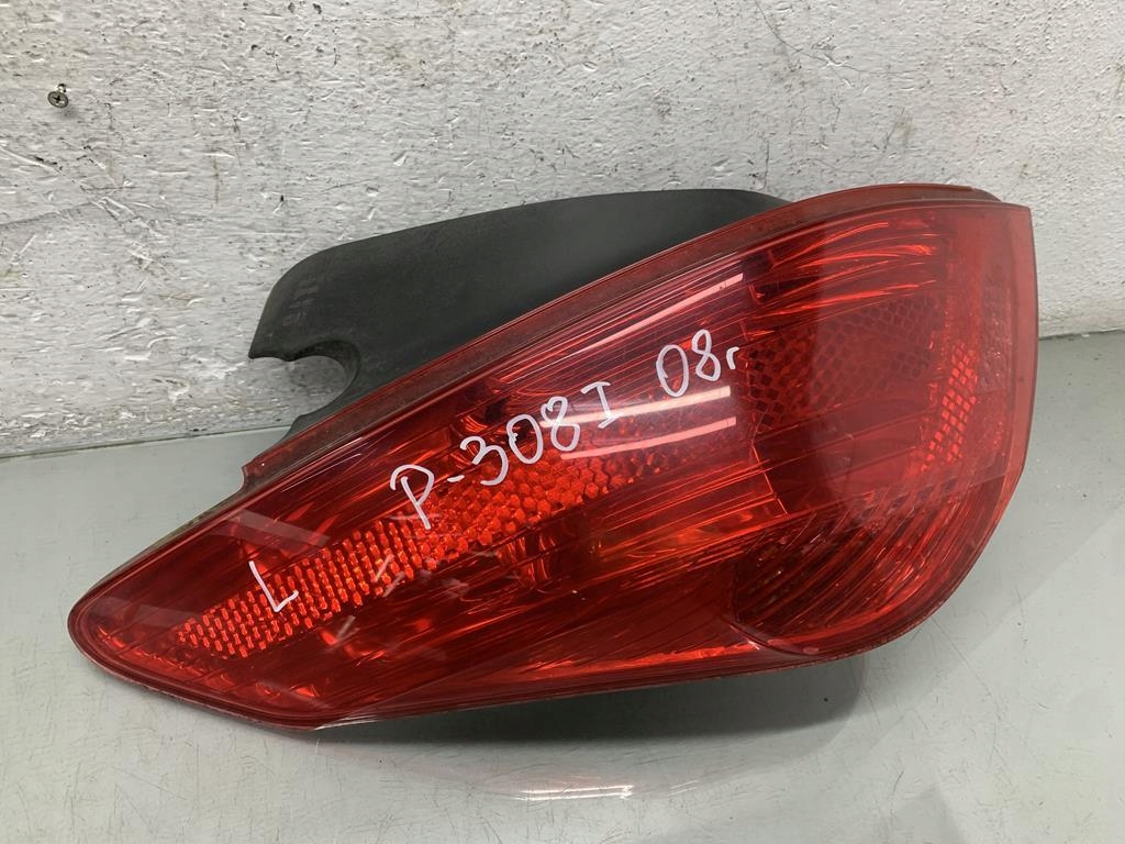 Vänster baklykta Peugeot 308 T7 1.6 HDI 08 R 9680425780 image 4