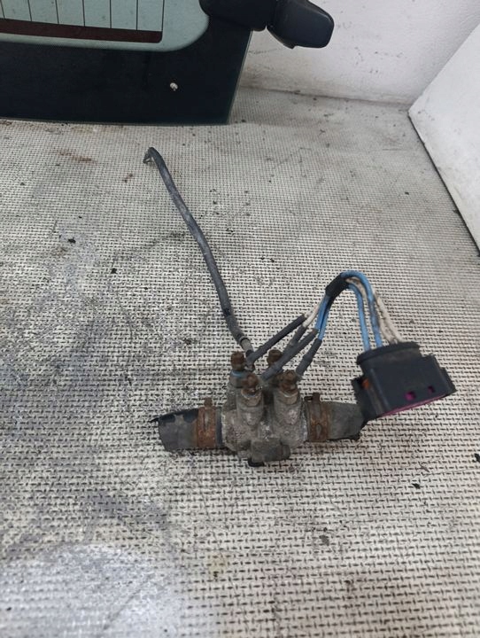 Chauffe-eau OE Renault Scenic IV Megane IV 922009842R image 2