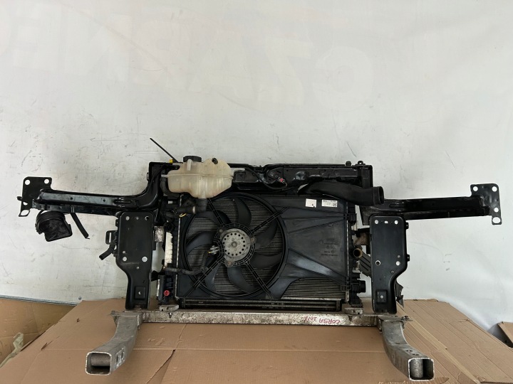 Jäähdyttimen sarja etupalkki Opel Corsa E