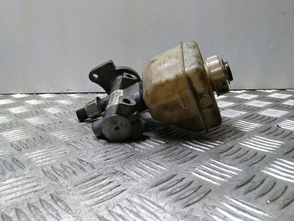 Bremszylinder Mercedes-Benz M (W163) 2.7L image 3