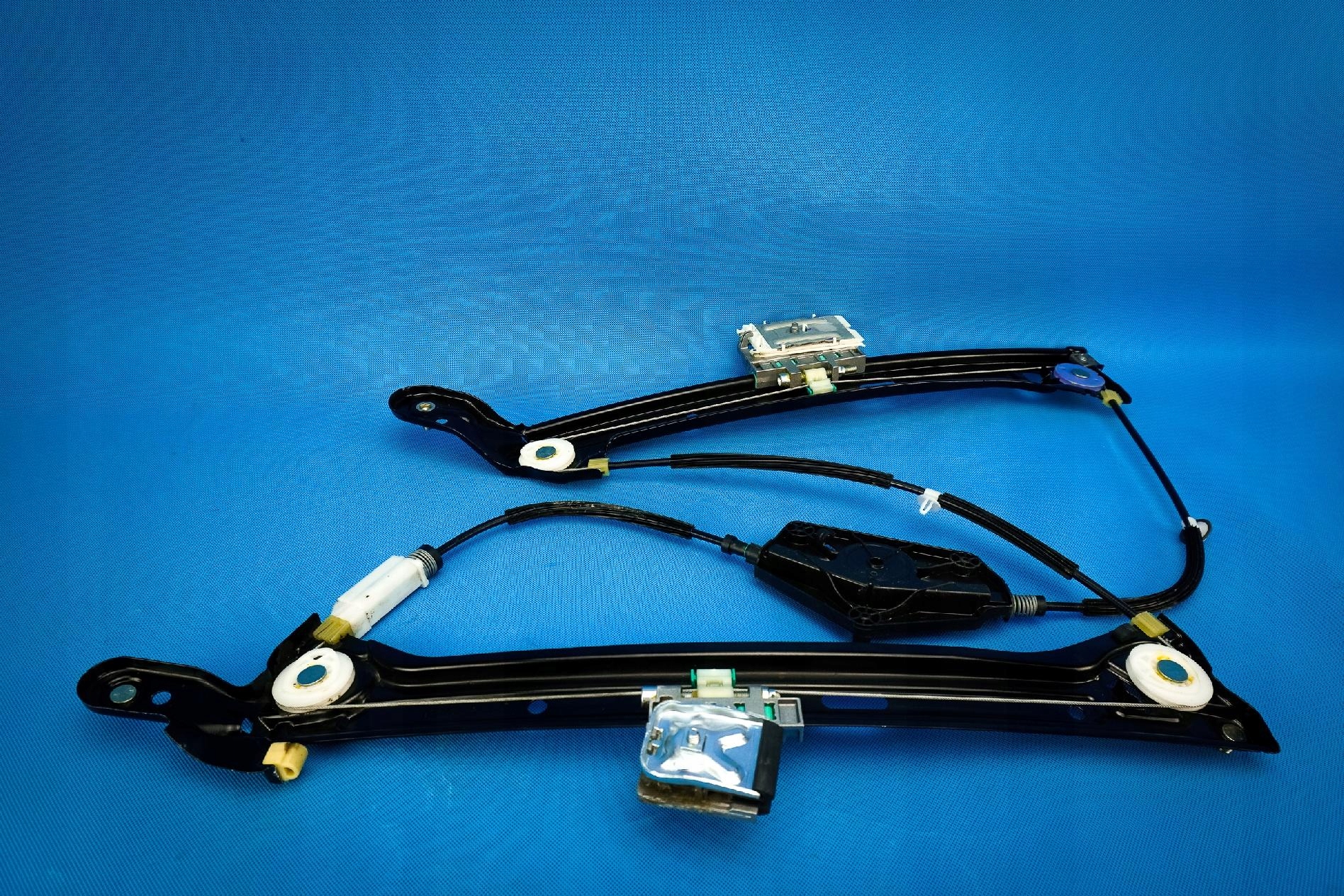 Audi A5 8T Window Regulator Right 8T8837462B image 2