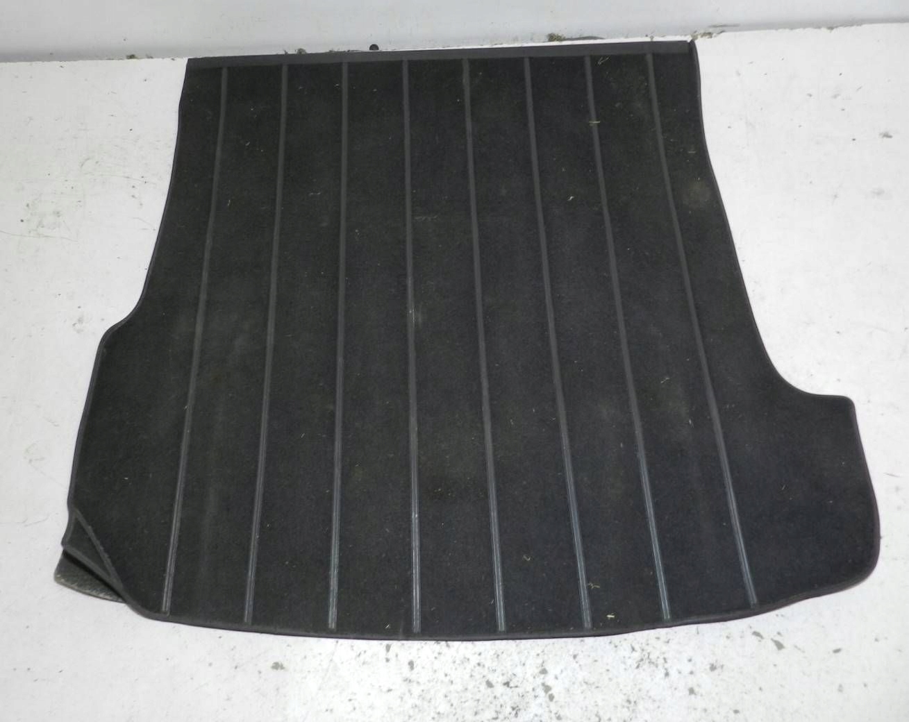 VW PASSAT B5 FL 00-05 WAGON TRUNK CARPET 3B9863463S image 2