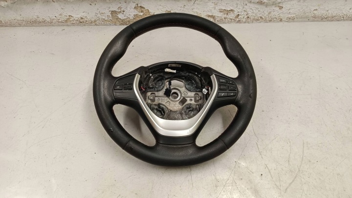 2015 BMW 1 F20 F21 Ohjauspyörä 6863201