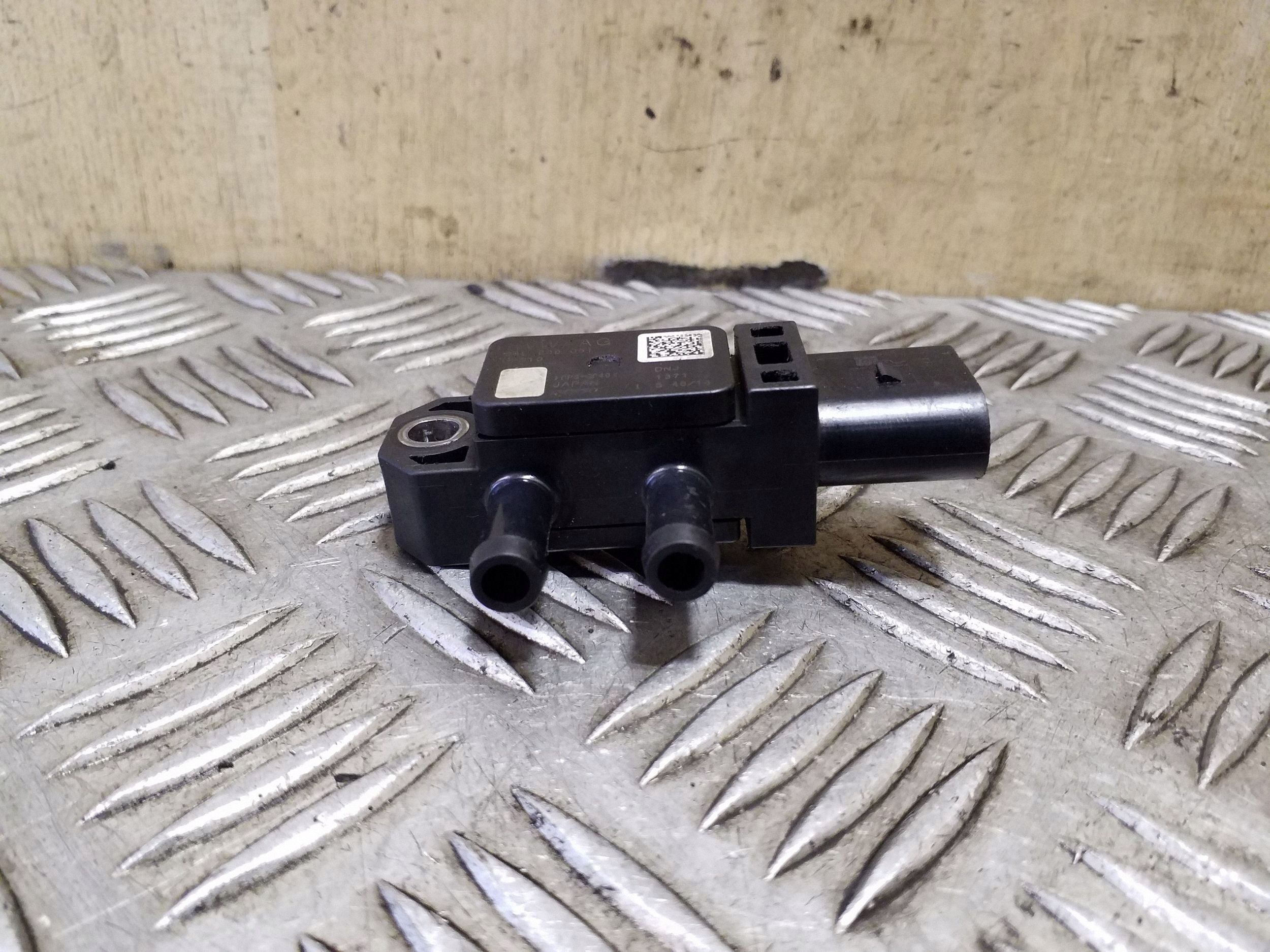 Abgastemperatursensor Skoda Superb III 04L906051 image 4