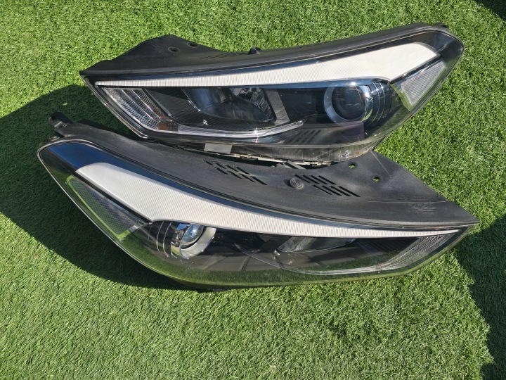 HYUNDAI TUCSON 3 III FARÓIS DIANTEIROS 92102D7000 92101D7000