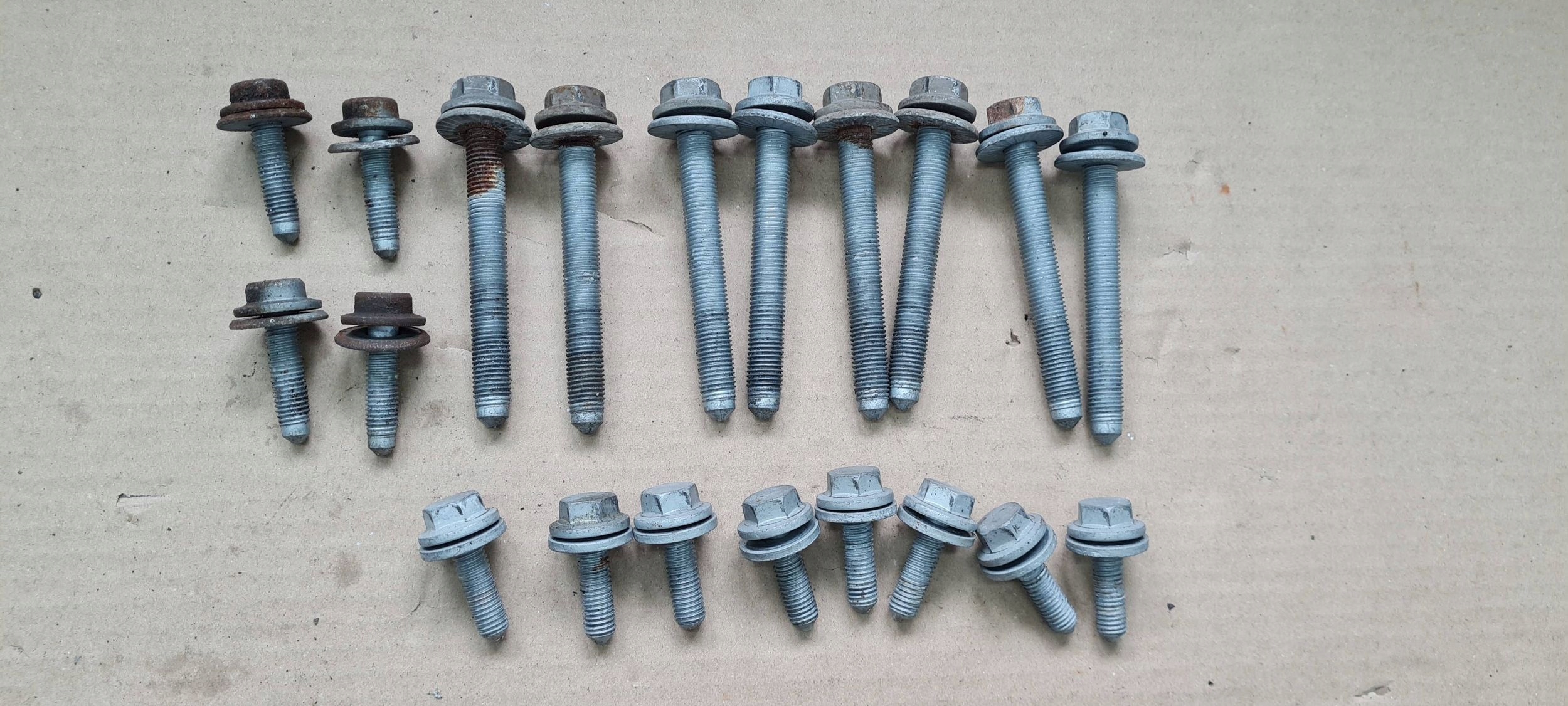 A5 8T Ophangingsschroeven set voor Audi A4 B8 image 2