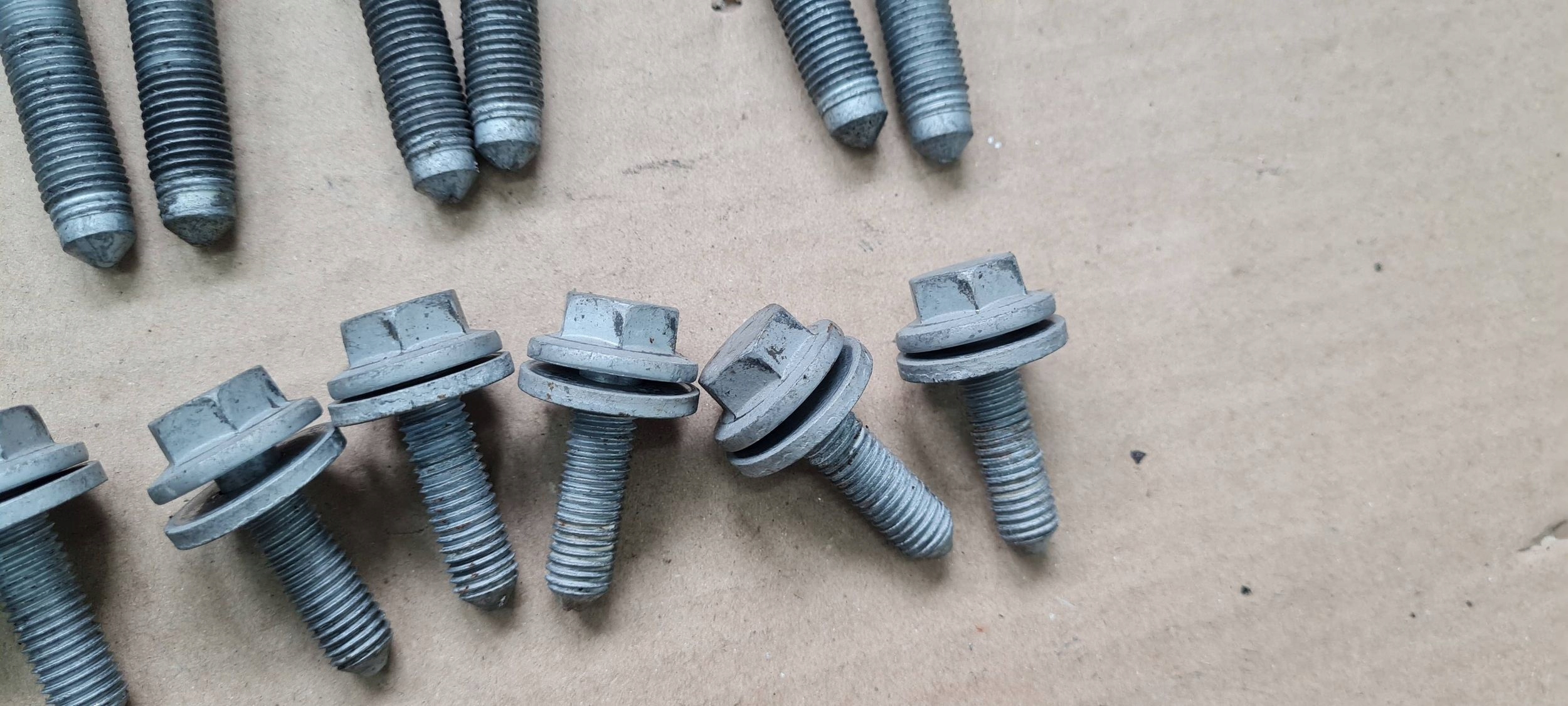 A5 8T Ophangingsschroeven set voor Audi A4 B8 image 3