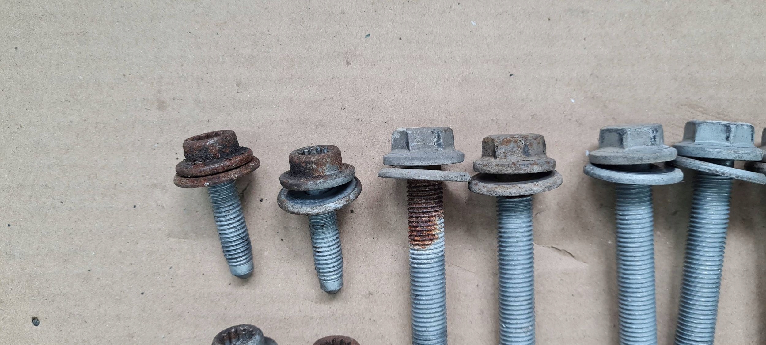 A5 8T Ophangingsschroeven set voor Audi A4 B8 image 5