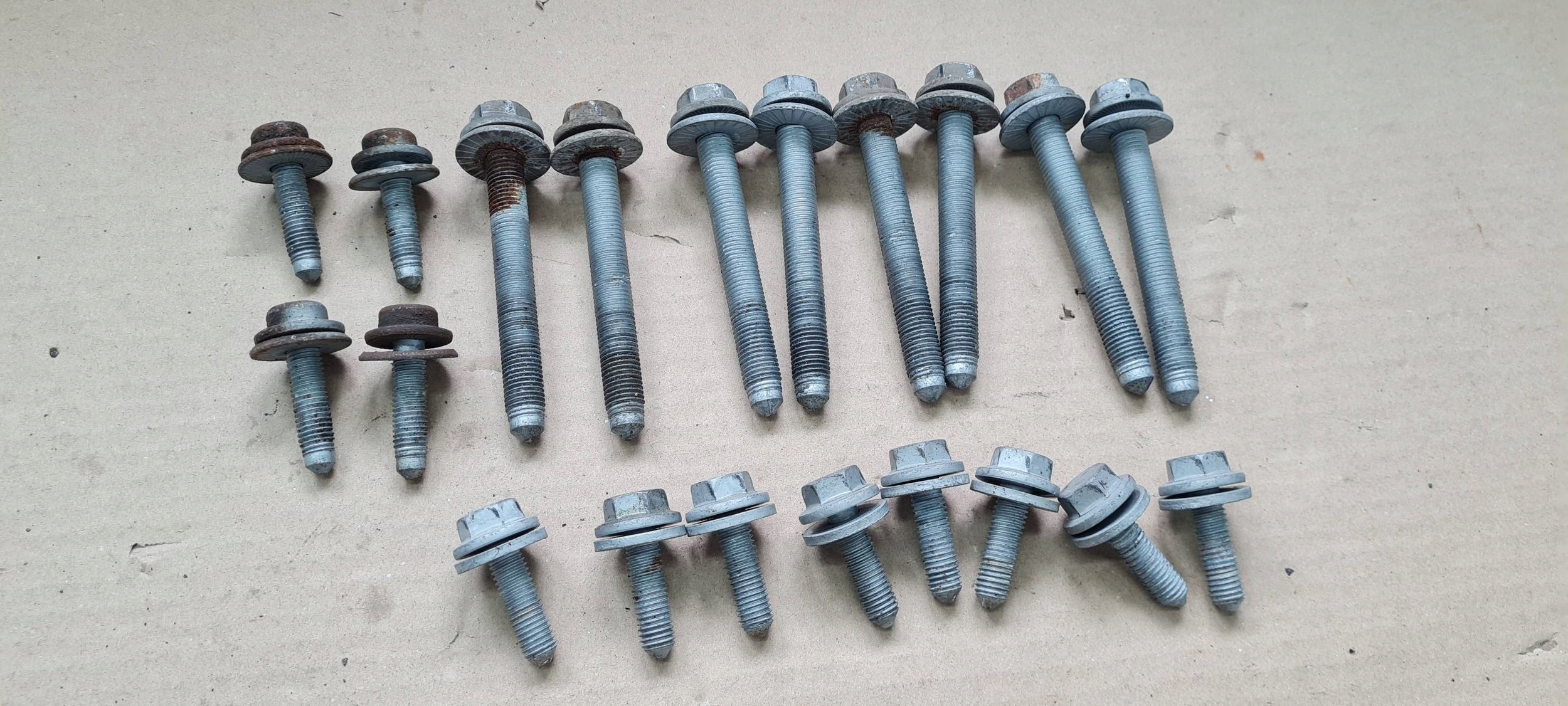 A5 8T Ophangingsschroeven set voor Audi A4 B8 image 10
