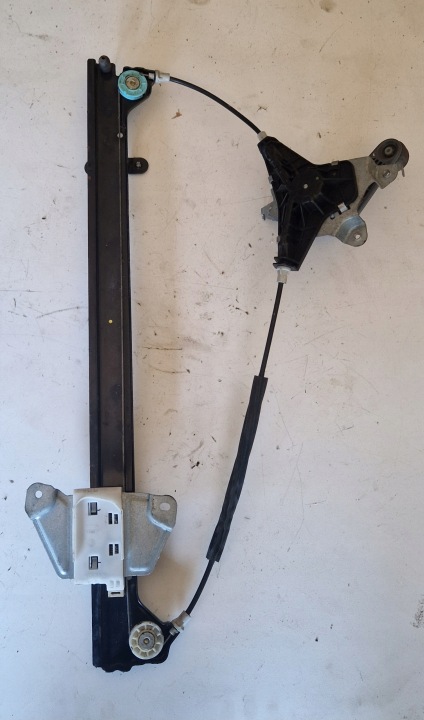 Oikean etuoven lasinnostin, manuaalinen OE 80720BJ00A NISSAN NV200 EVALIA