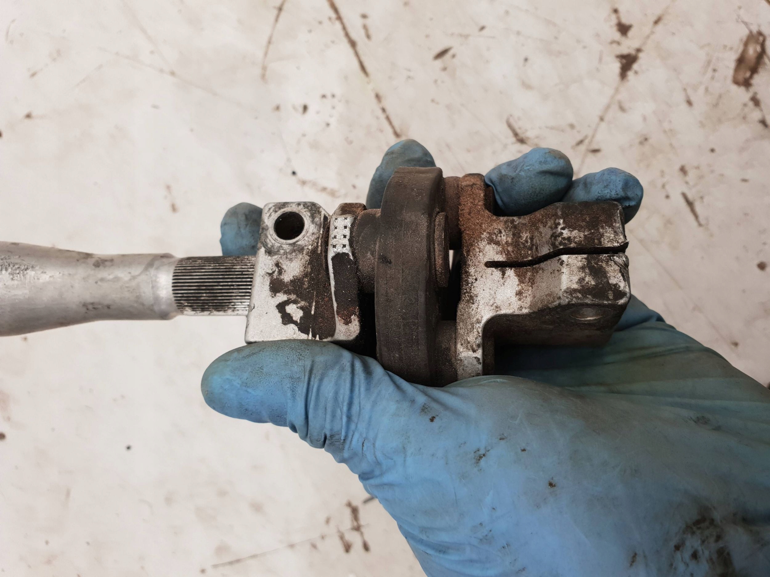 Cruzeta do Eixo BMW 3 E36 OEM CRR22192 Usada image 4