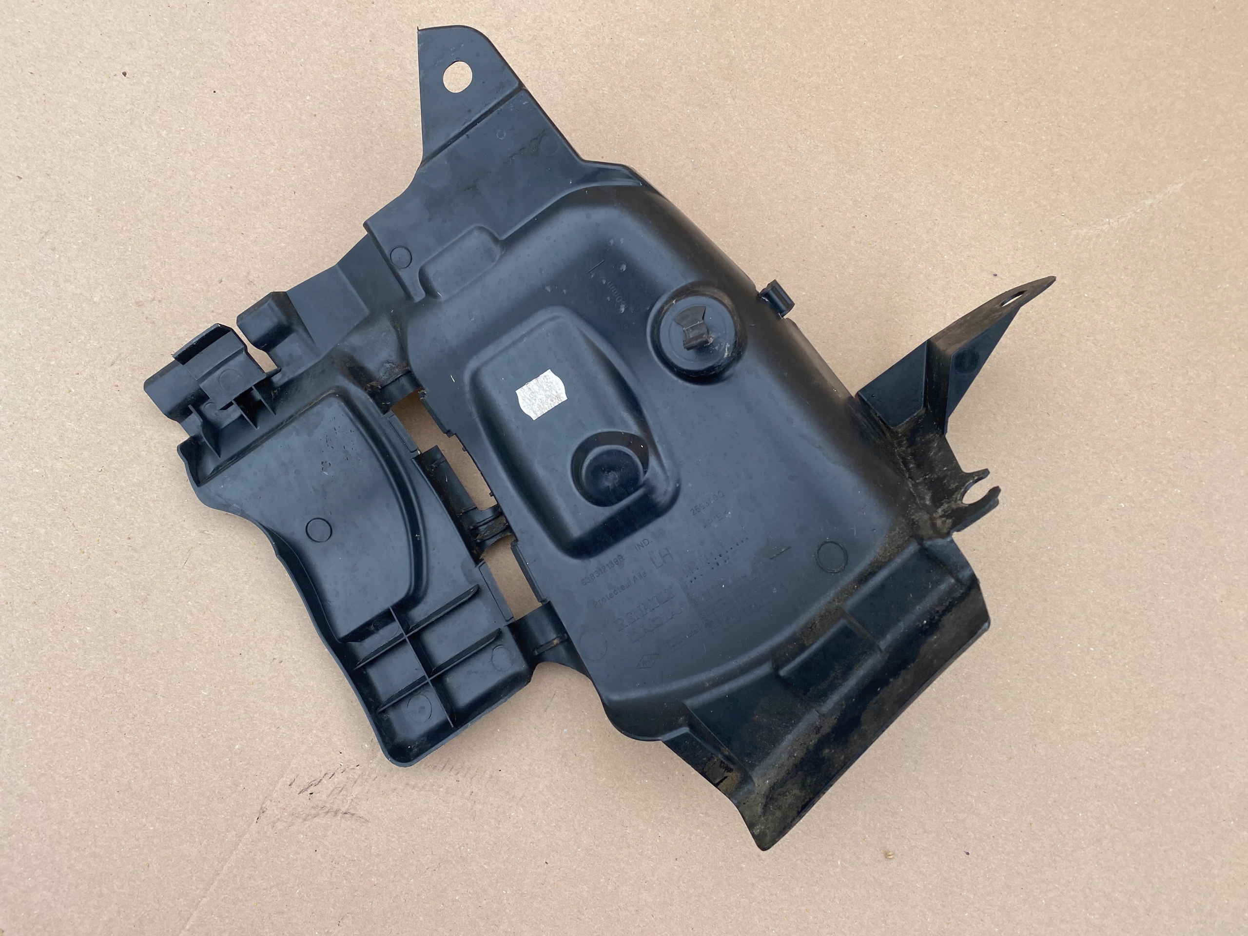 Proteção Placa Motor Esquerda Dacia Sandero II 12-20 638312139R image 4