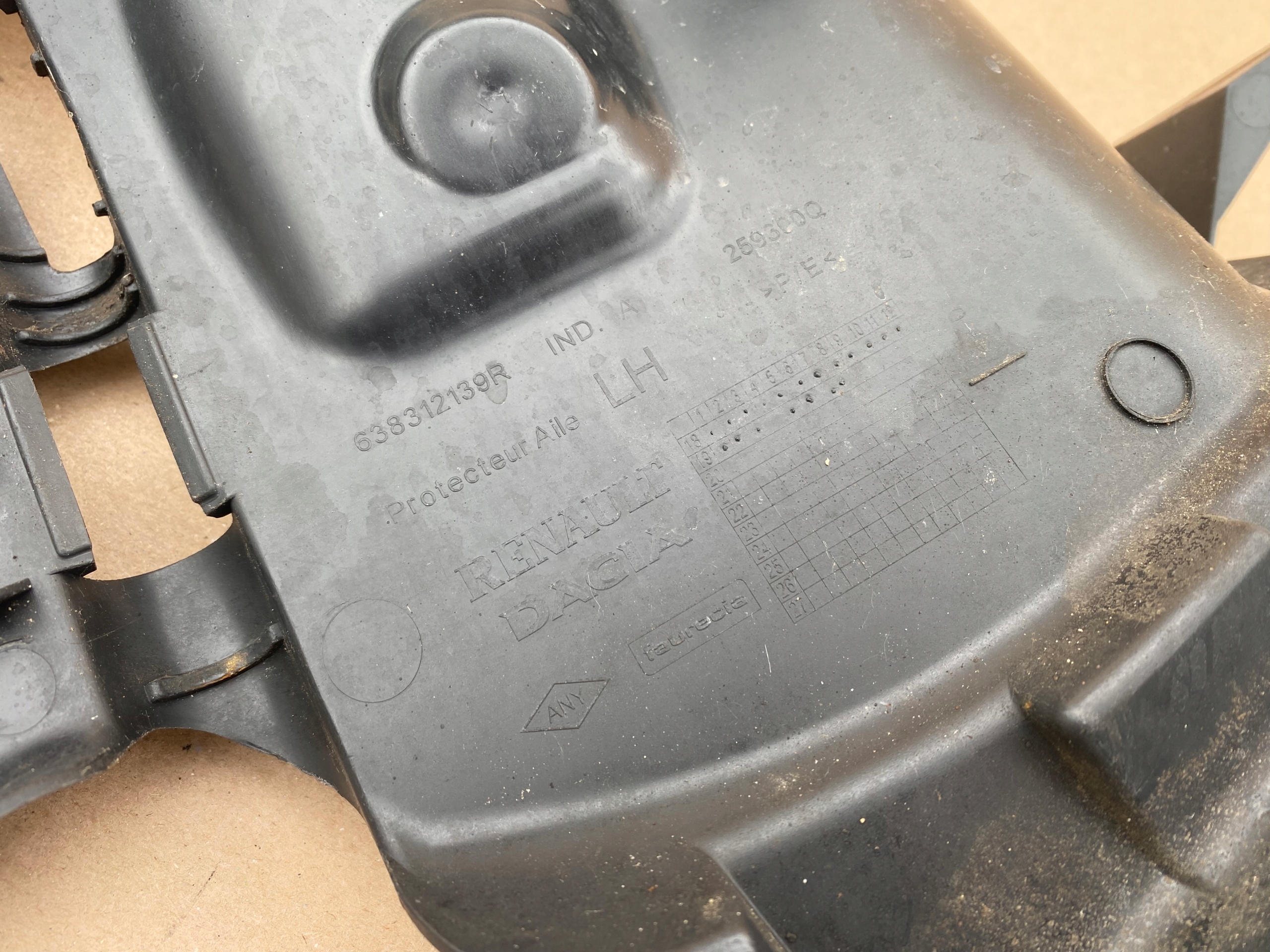 Proteção Placa Motor Esquerda Dacia Sandero II 12-20 638312139R image 5