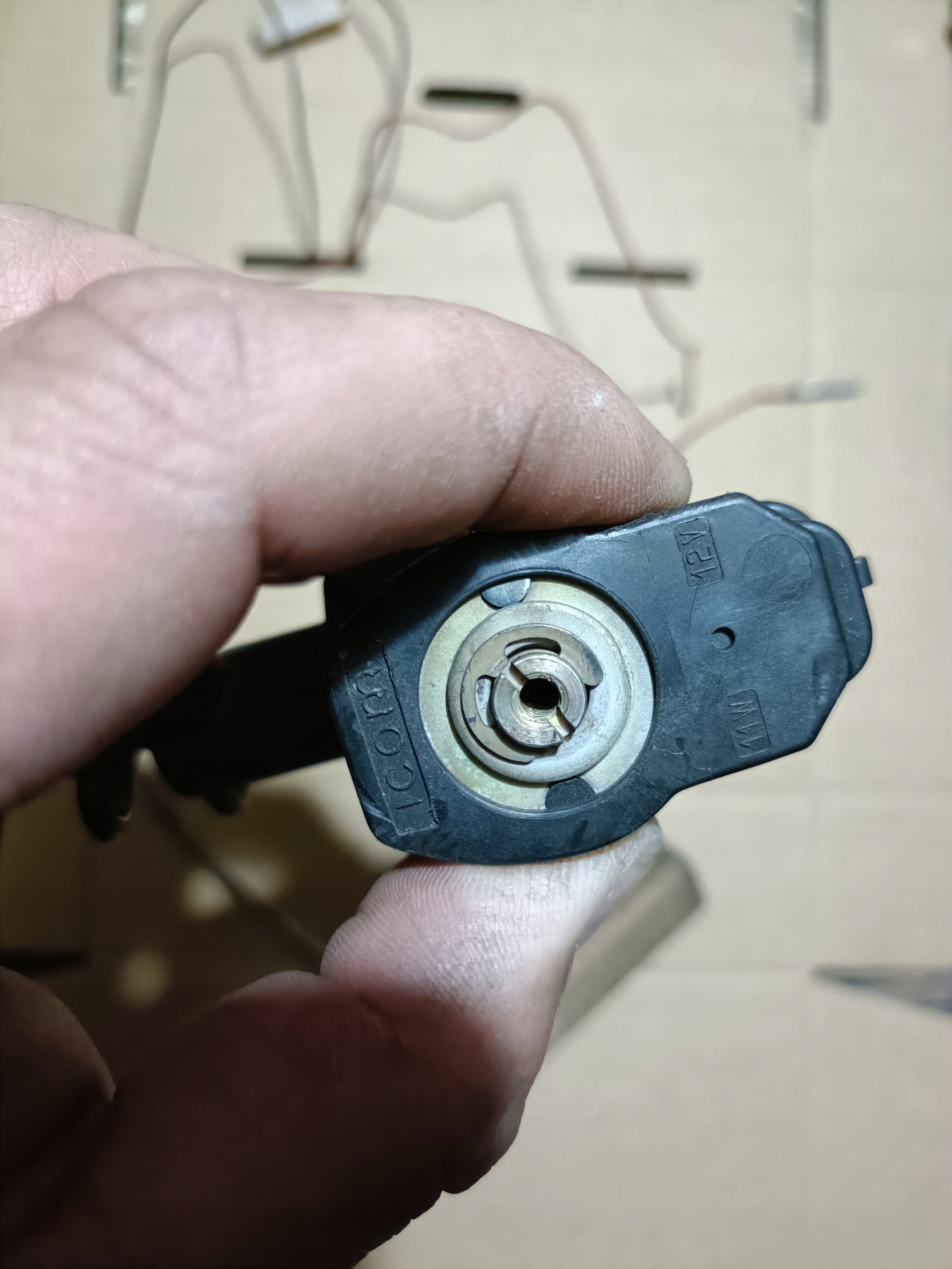Válvula de Enchimento de Cilindro 80% Gás JTG ICOM image 3