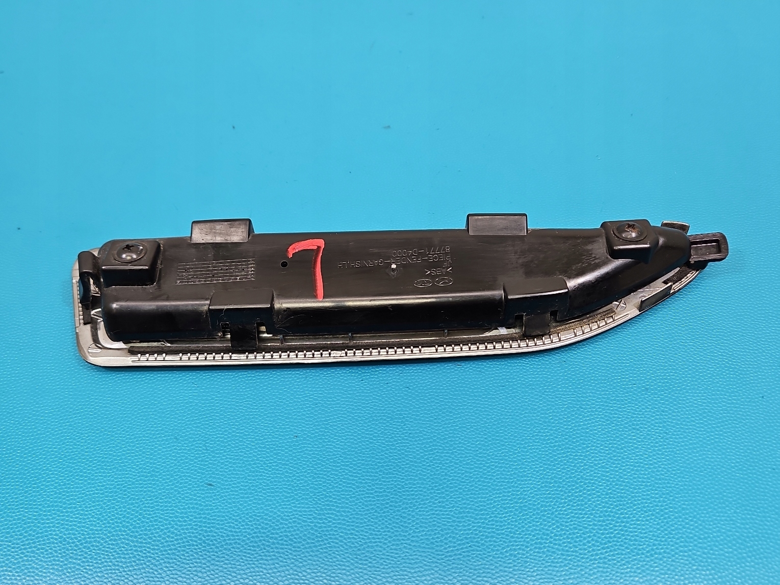 Moldura guardabarros delantero izquierdo Kia Optima IV 15-20 87771-D4000 87773-D4500 image 3