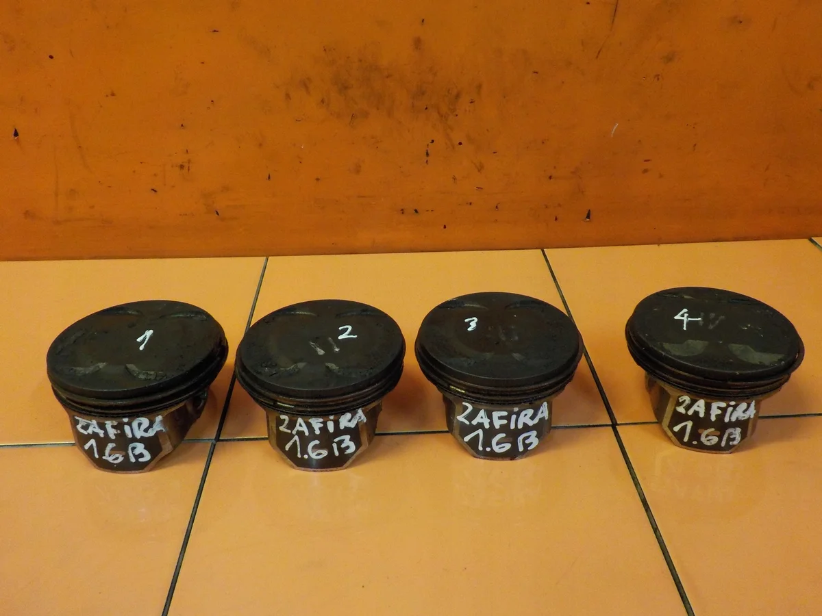 Opel Zafira B Astra Piston 1.6 B 166N1 P340