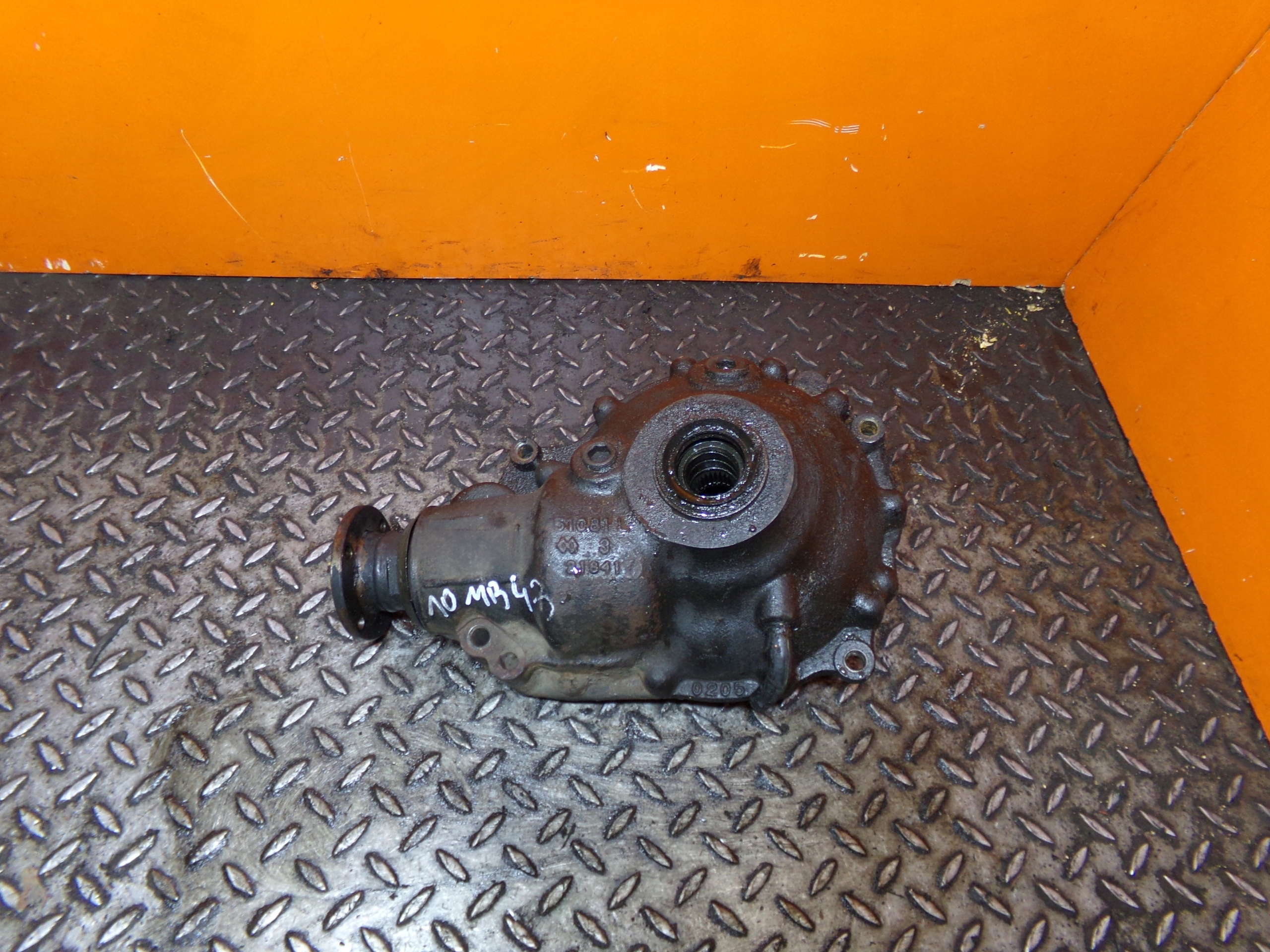 Land Rover Range Rover L322 4.4 V8 2004 etuakseli 51083B