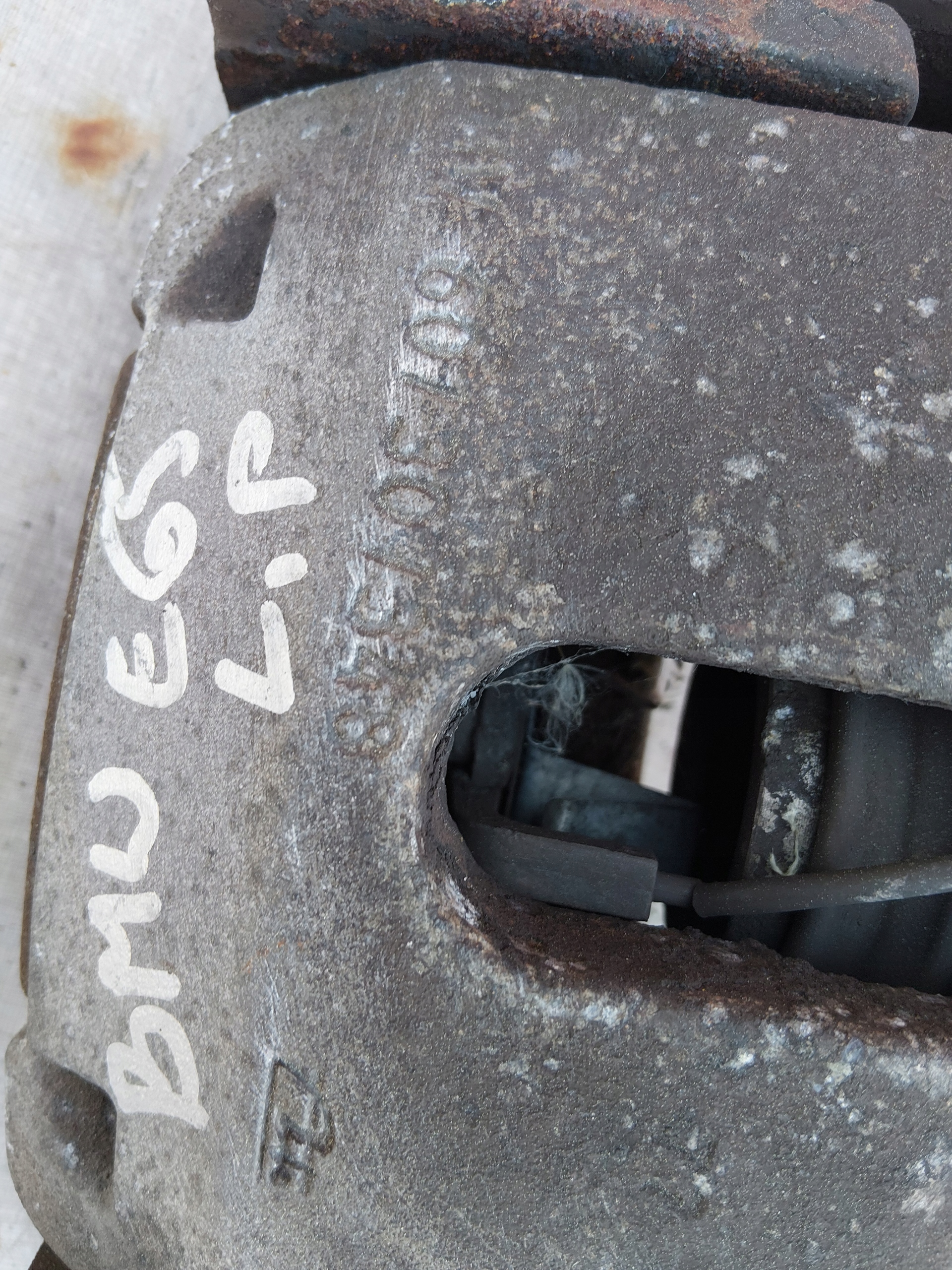 BMW 7 E65 E66 front left brake caliper 60/30/348