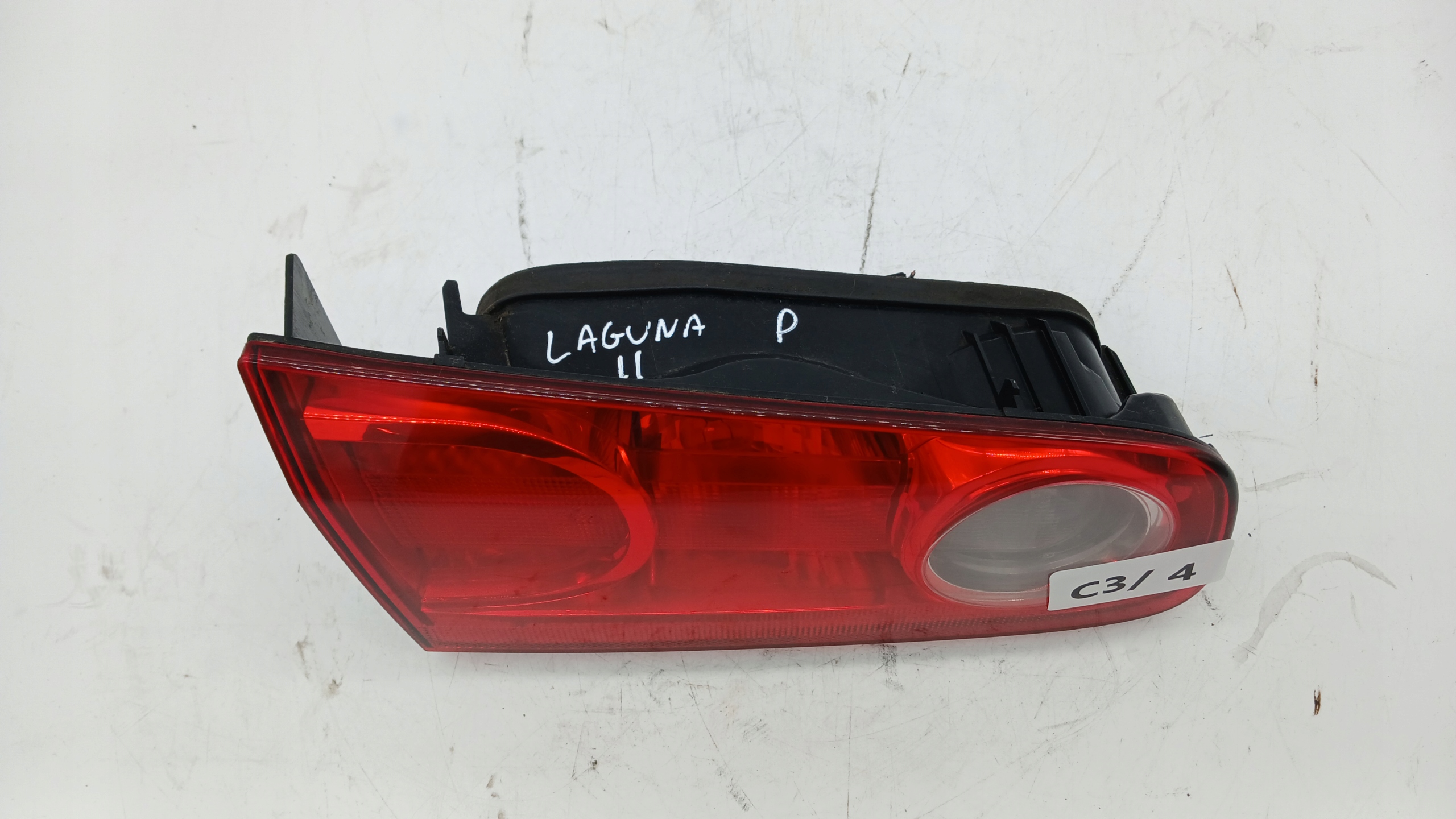 Renault Laguna II Right Tail Light OEM 8200002470